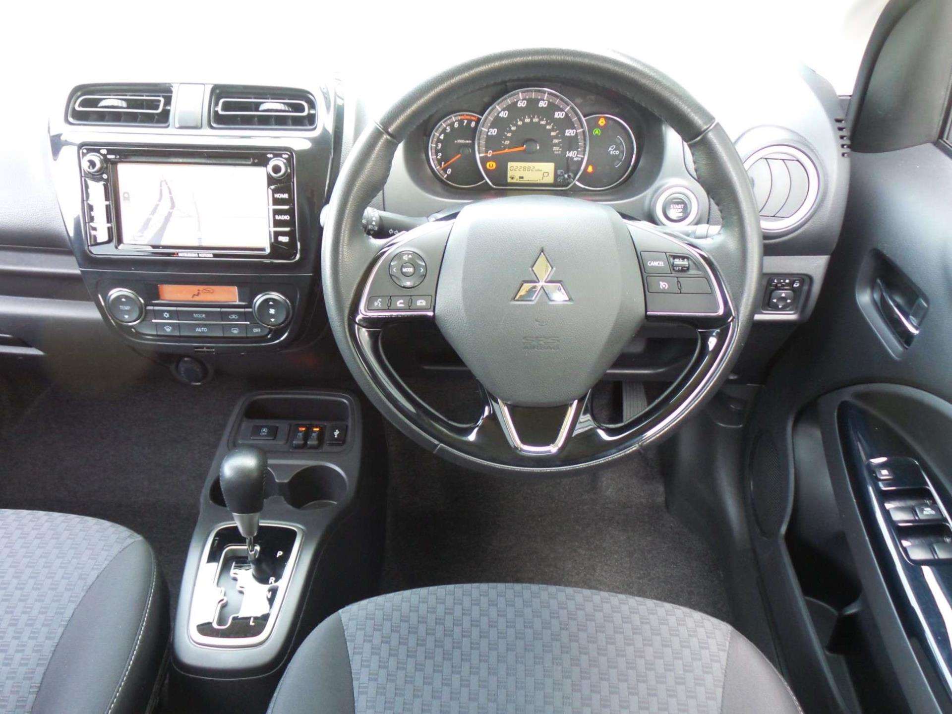 Large vehicle image