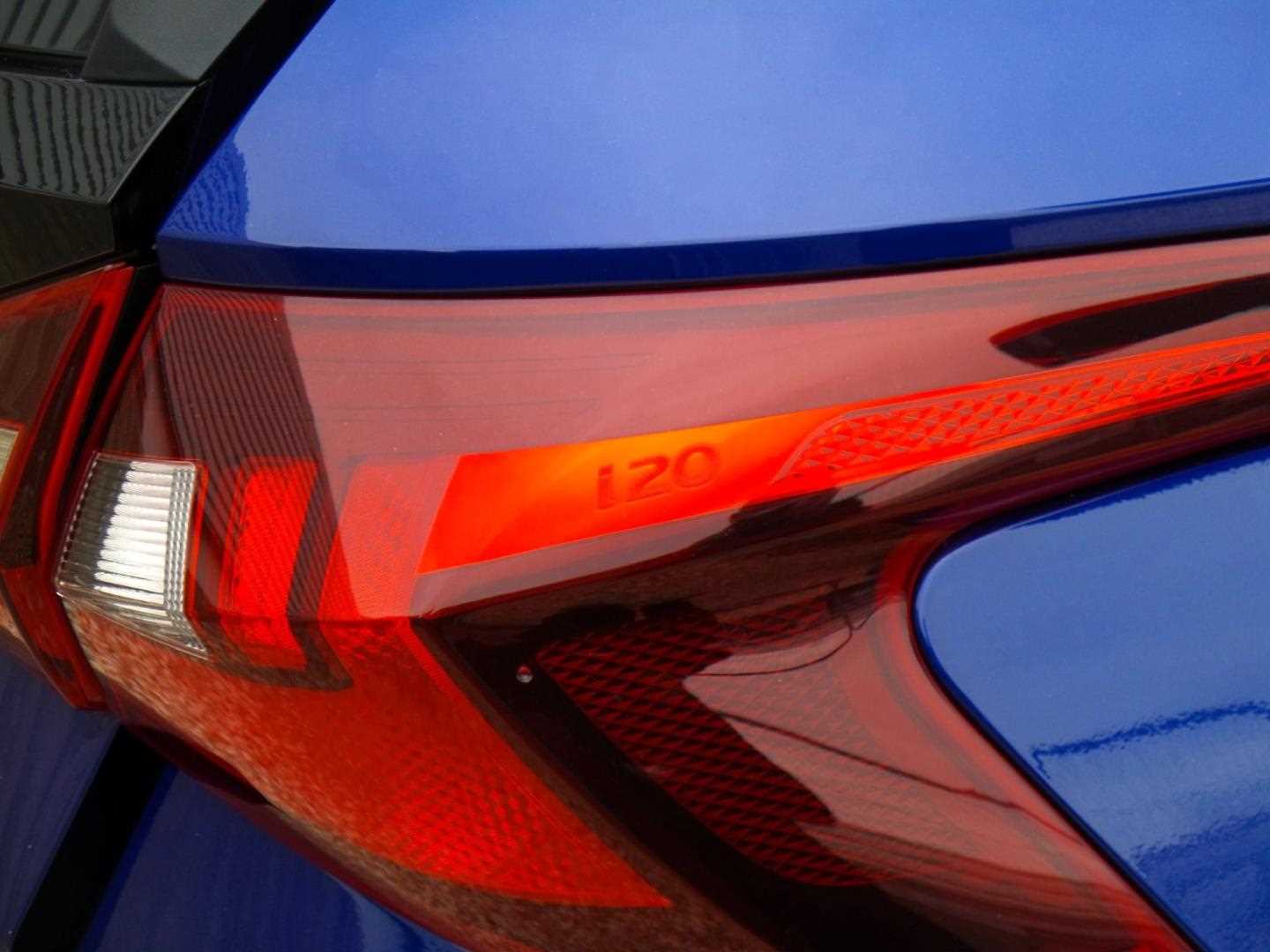 Large vehicle image