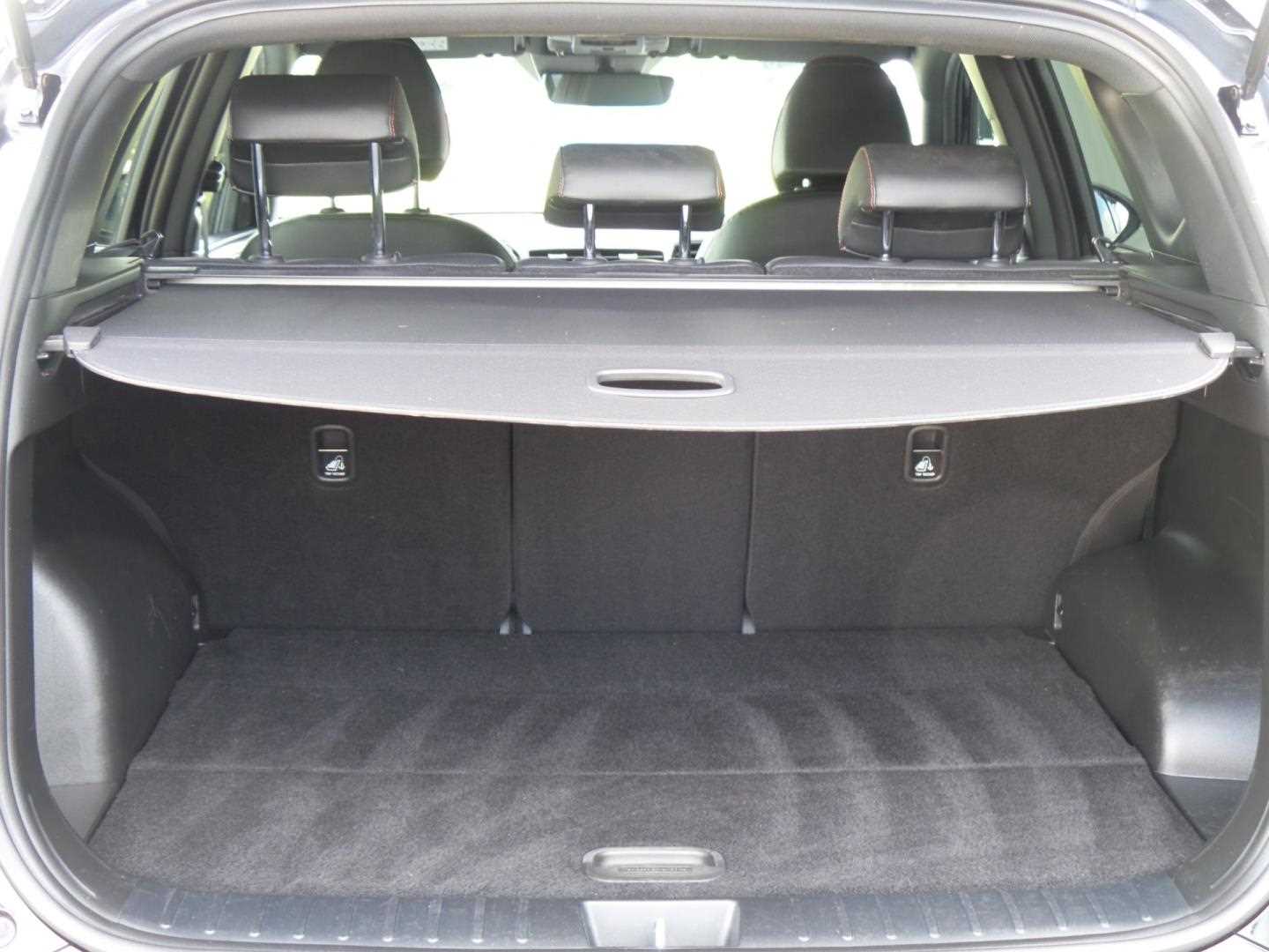 Large vehicle image