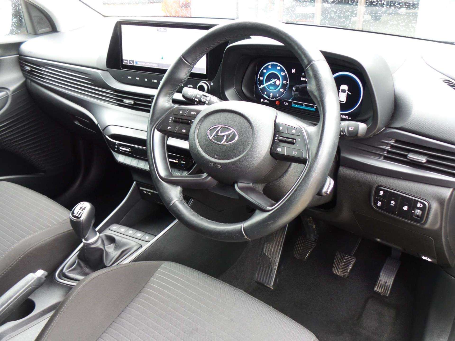 Large vehicle image
