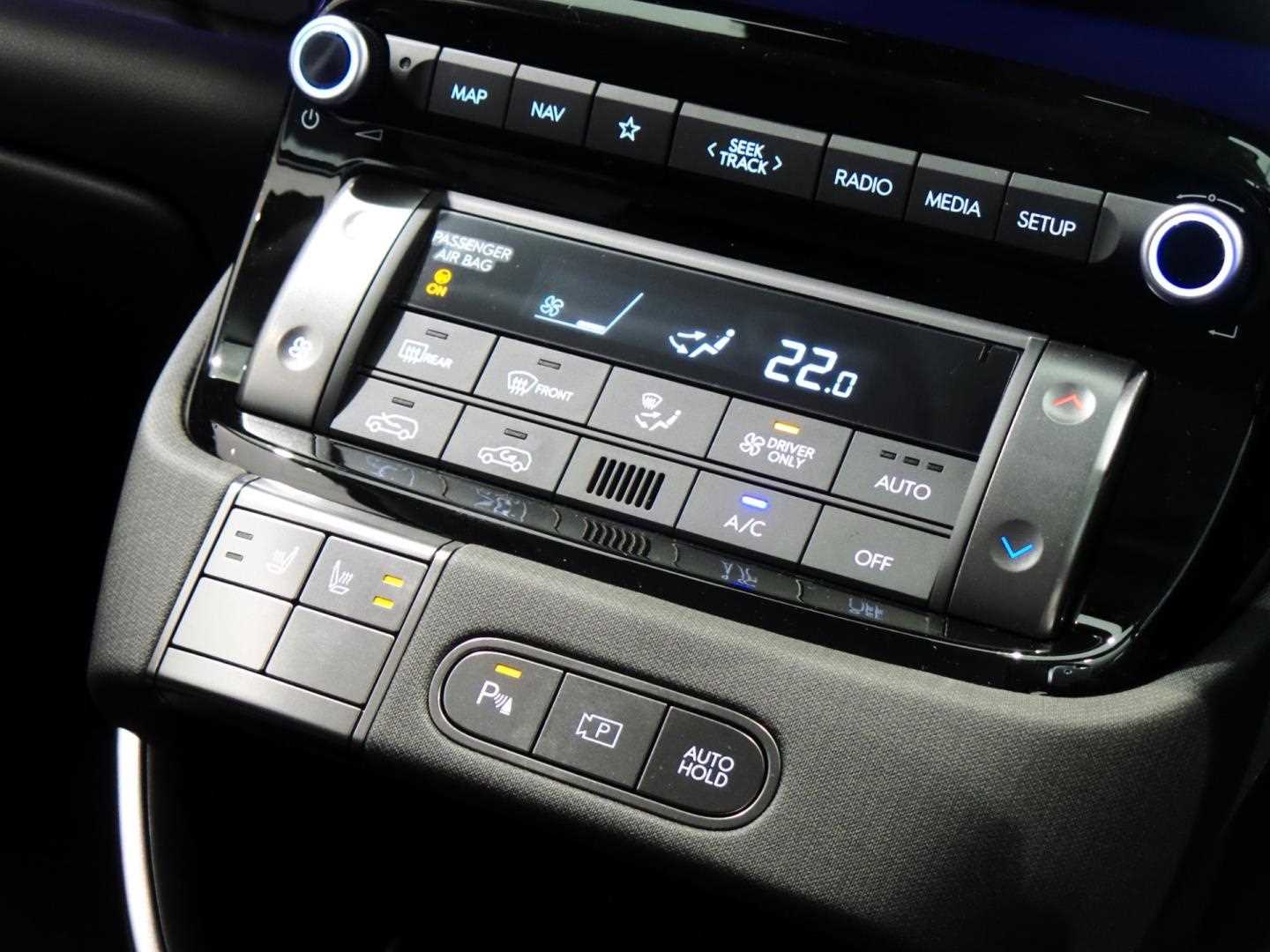 Large vehicle image
