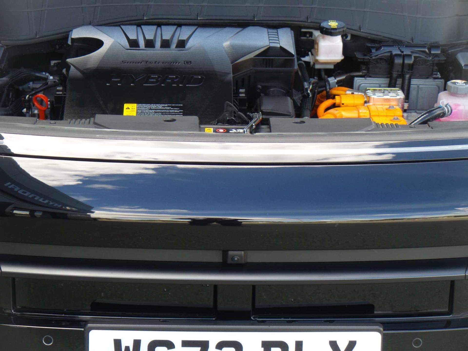 Large vehicle image