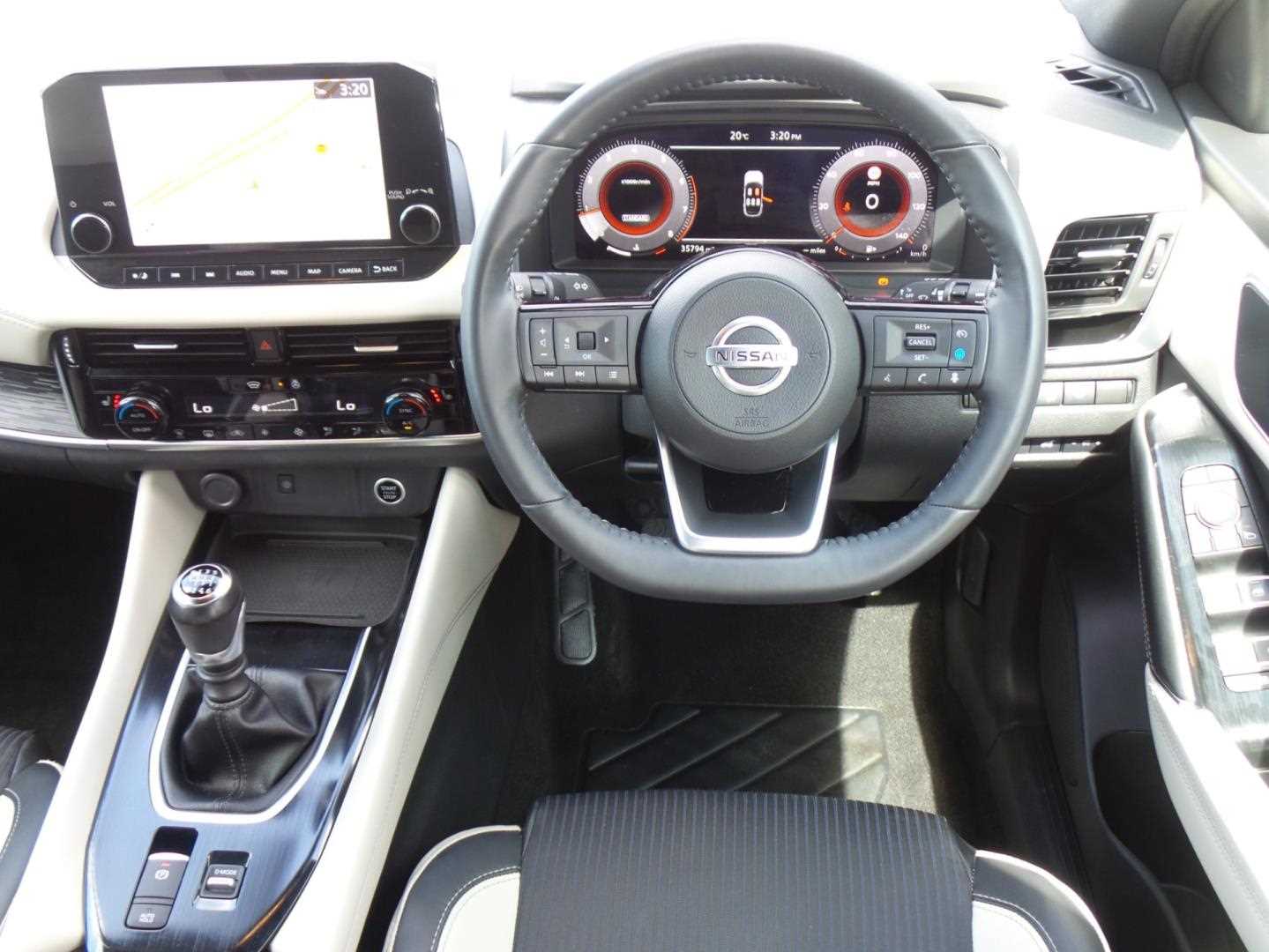 Large vehicle image