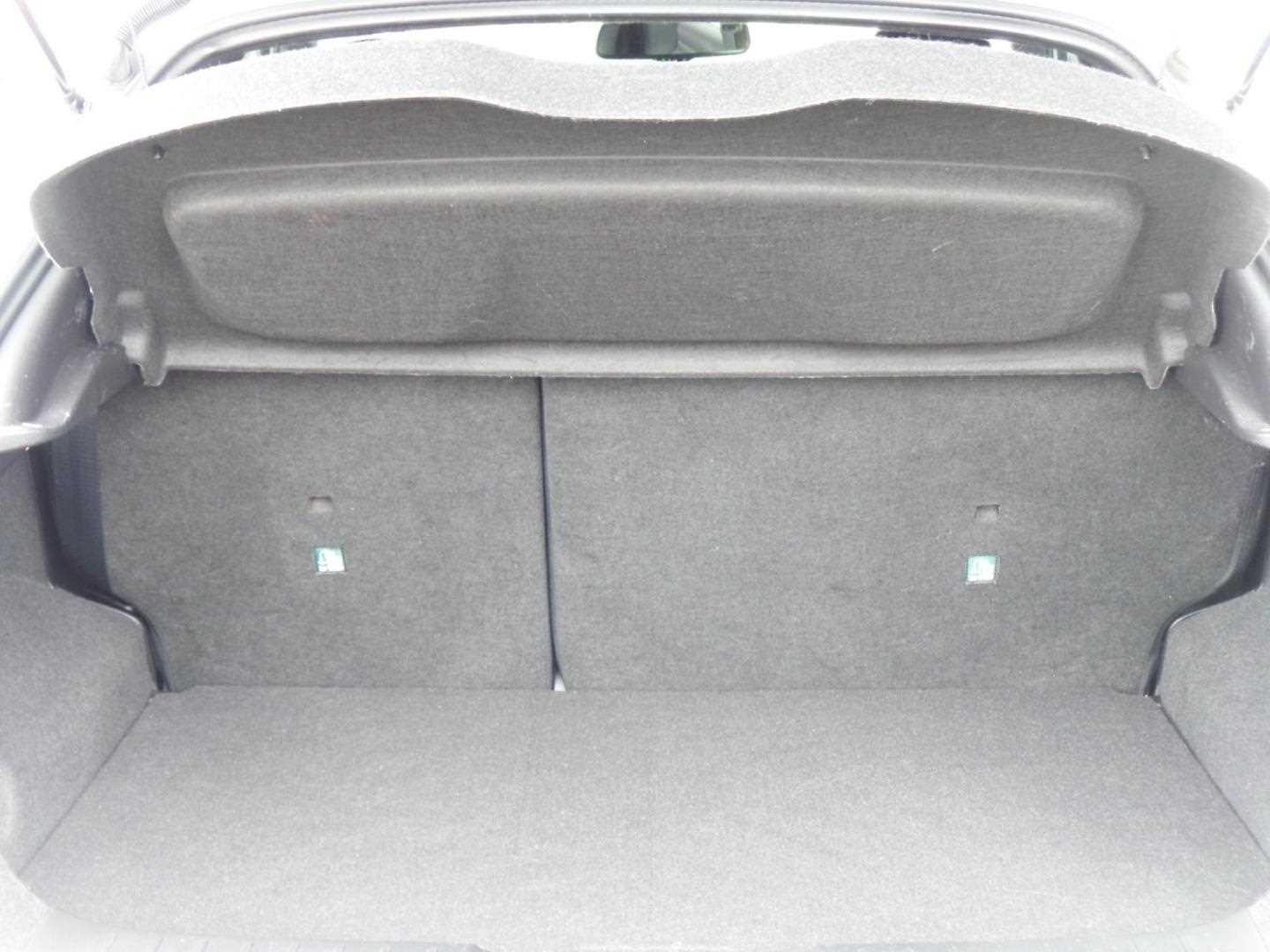 Large vehicle image