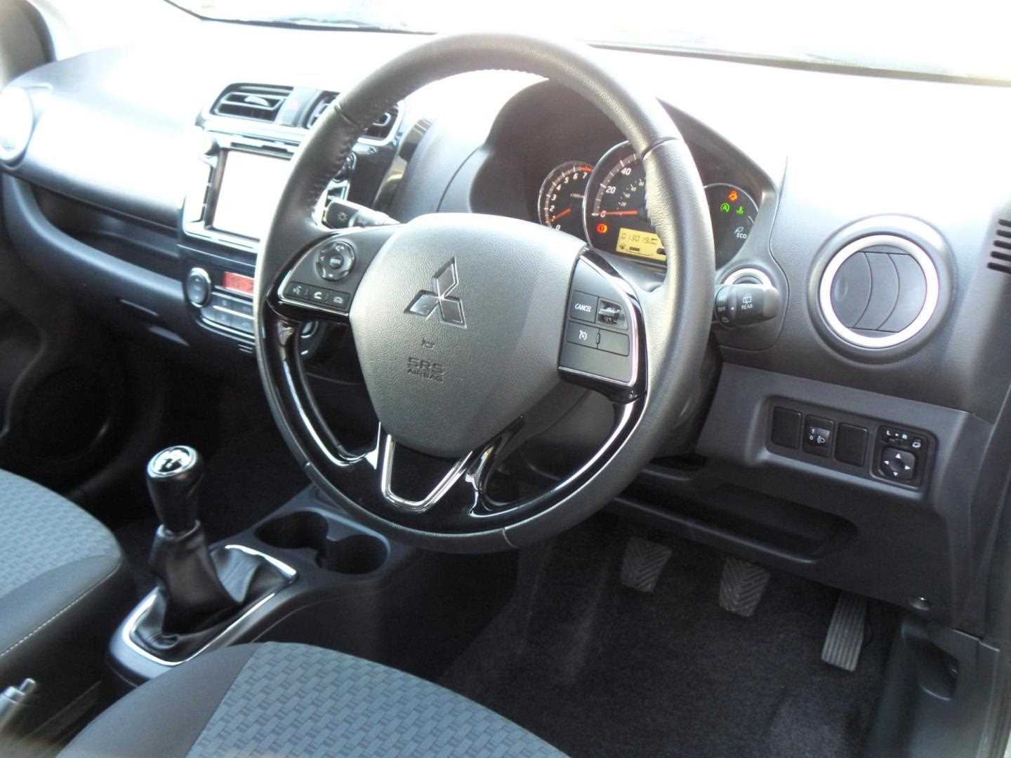Large vehicle image