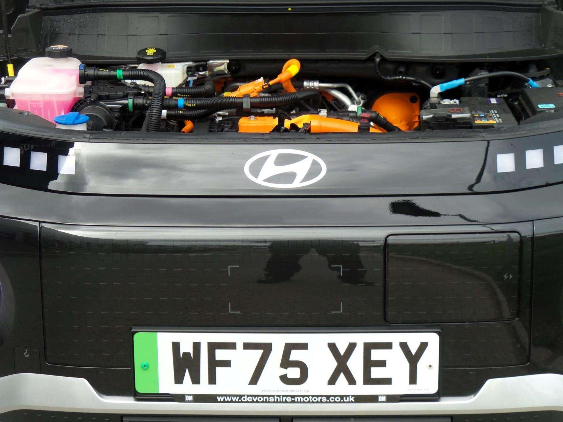 Large vehicle image