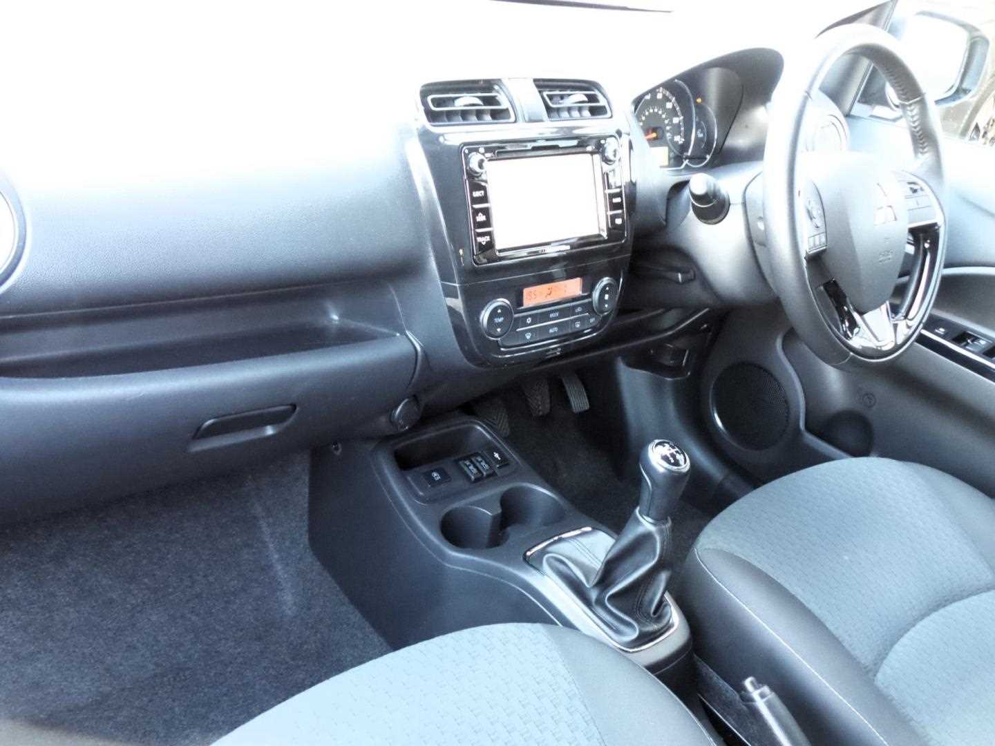 Large vehicle image