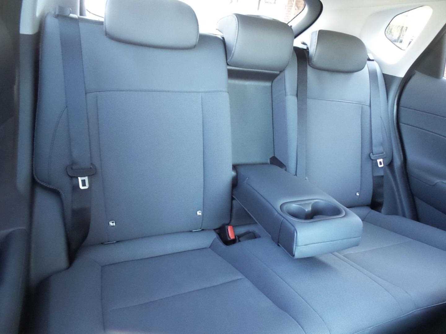 Large vehicle image