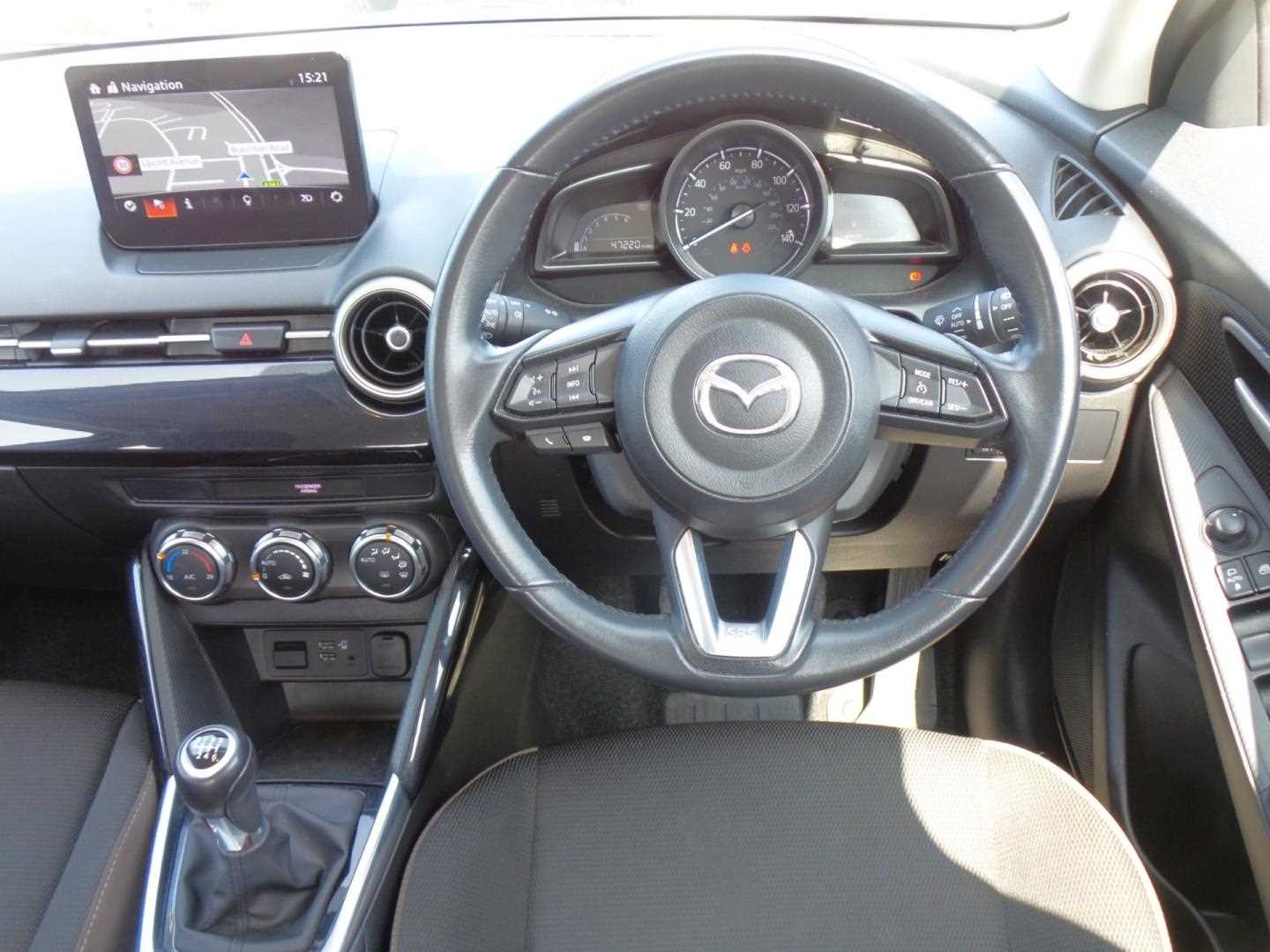 Large vehicle image