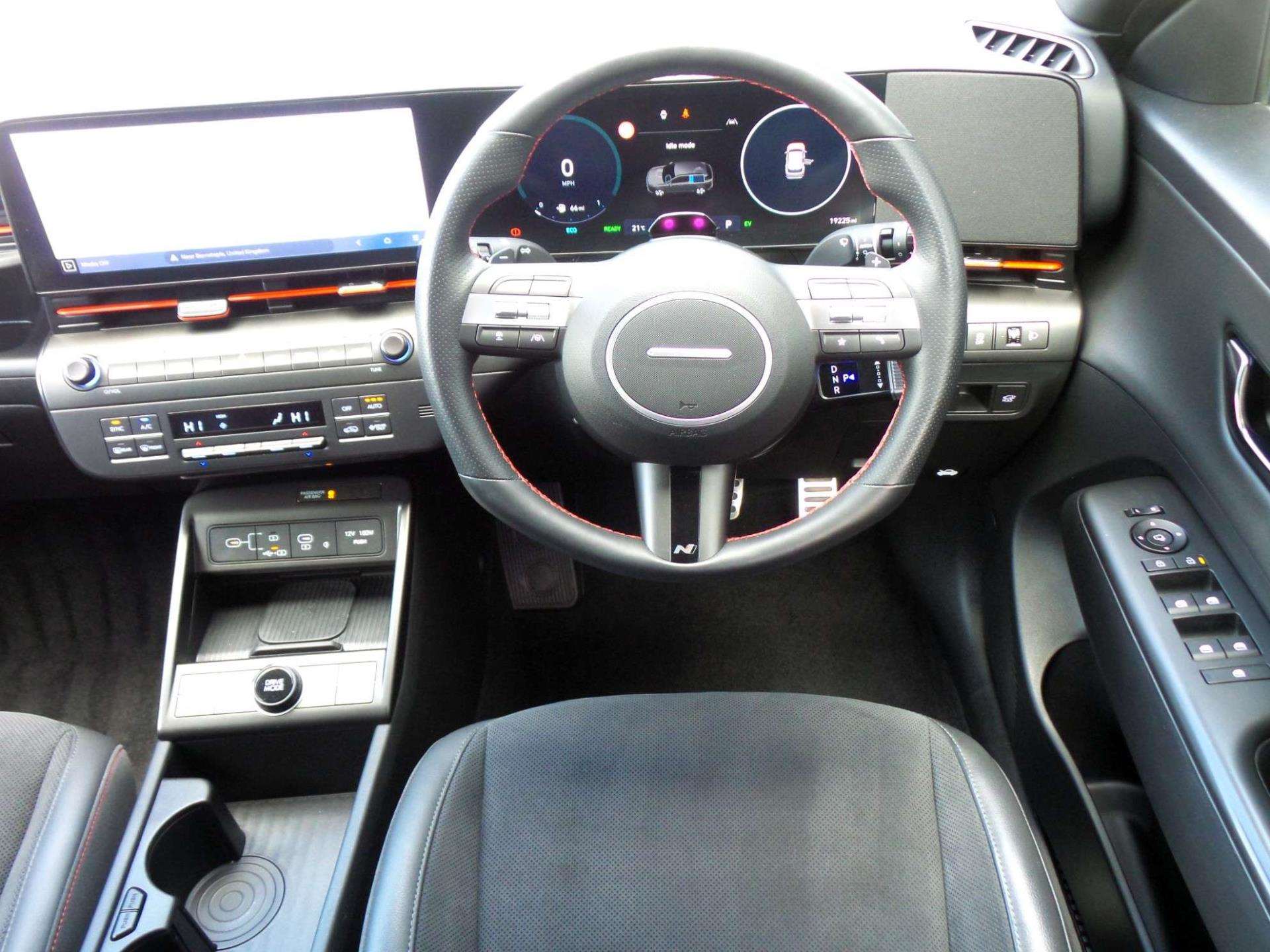 Large vehicle image