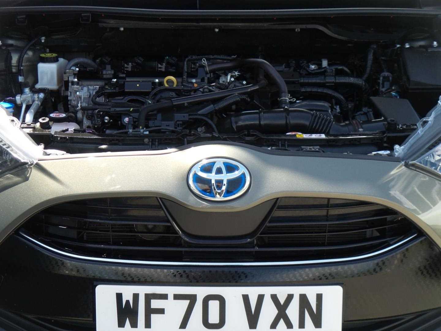 Large vehicle image