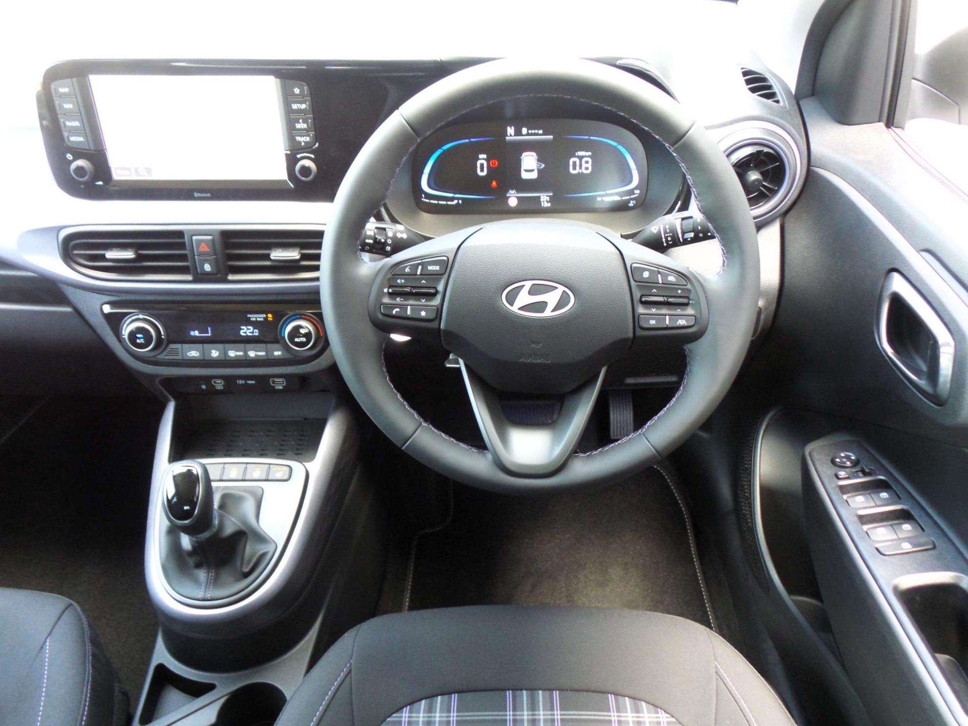 Large vehicle image