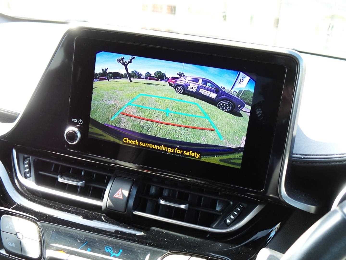 Large vehicle image