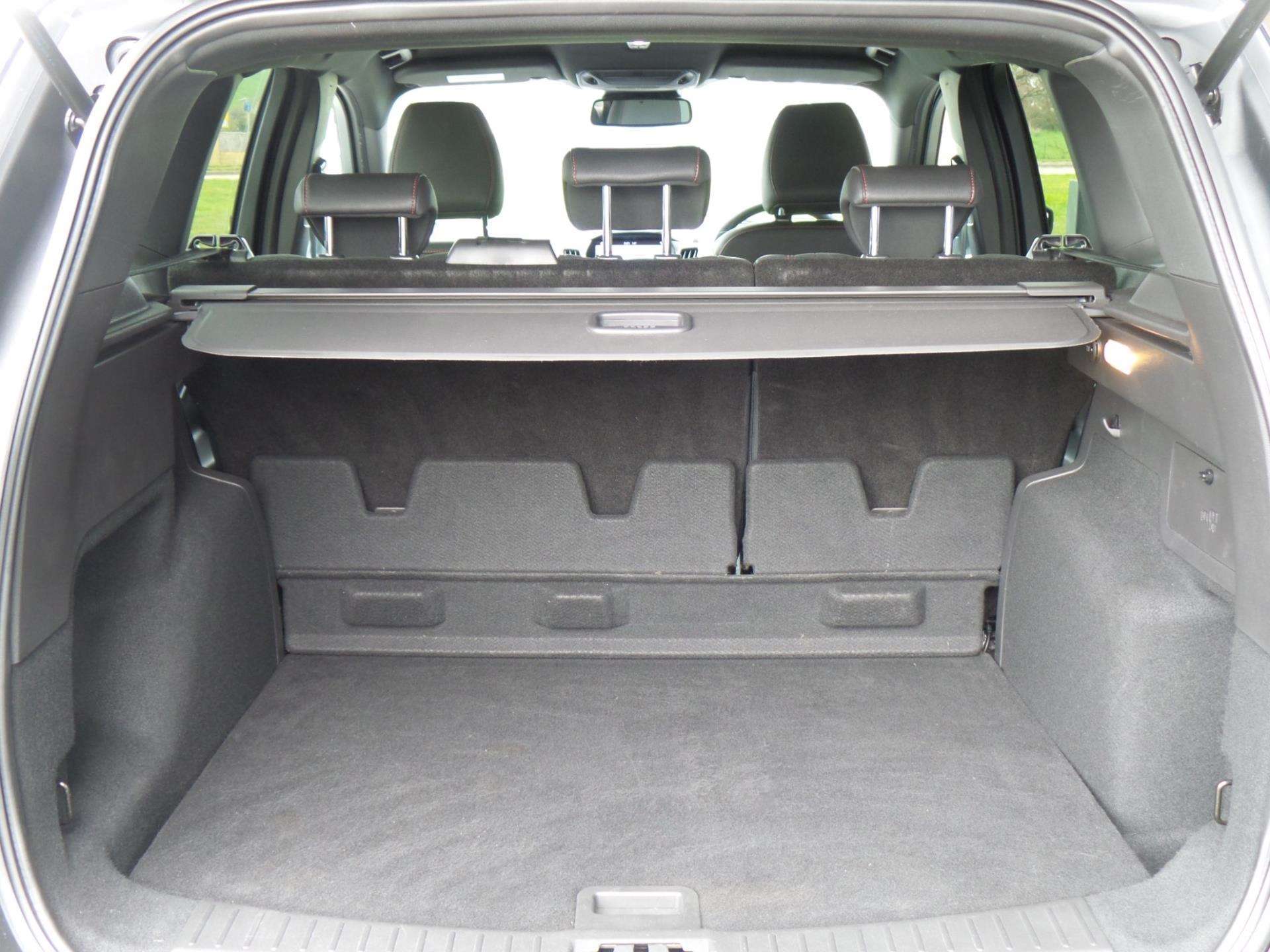 Large vehicle image
