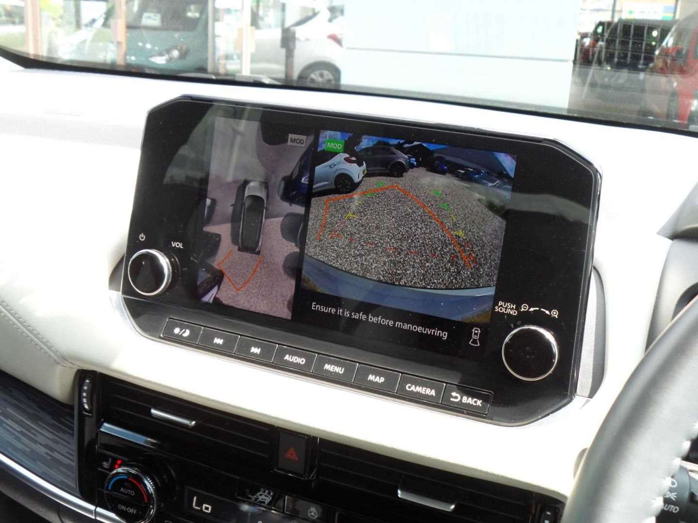 Large vehicle image