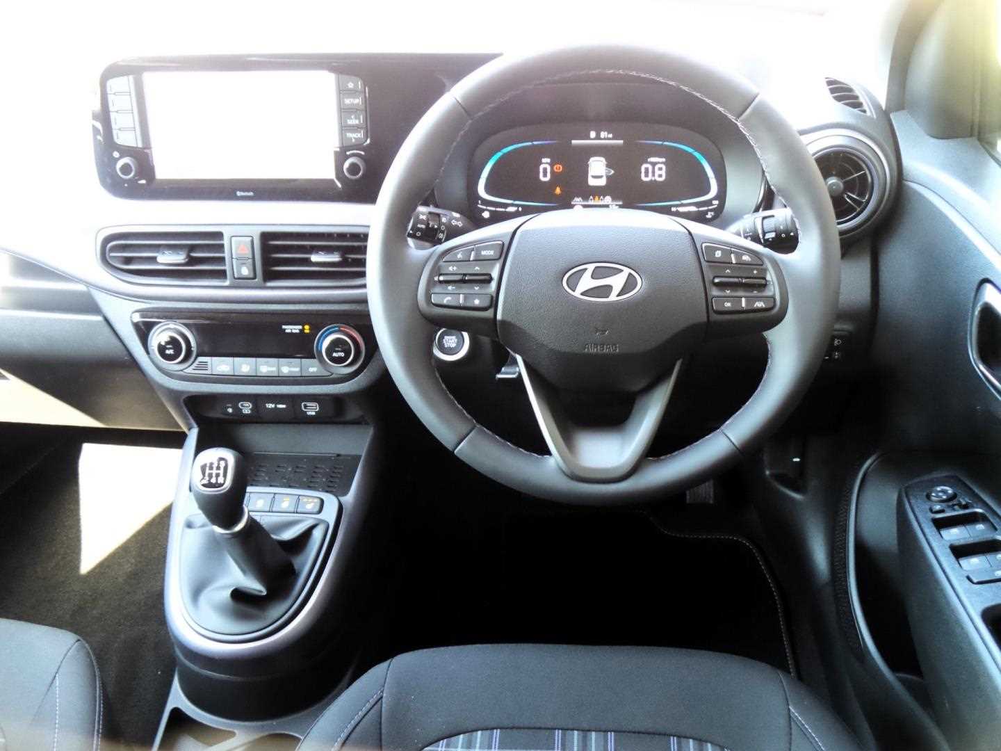 Large vehicle image
