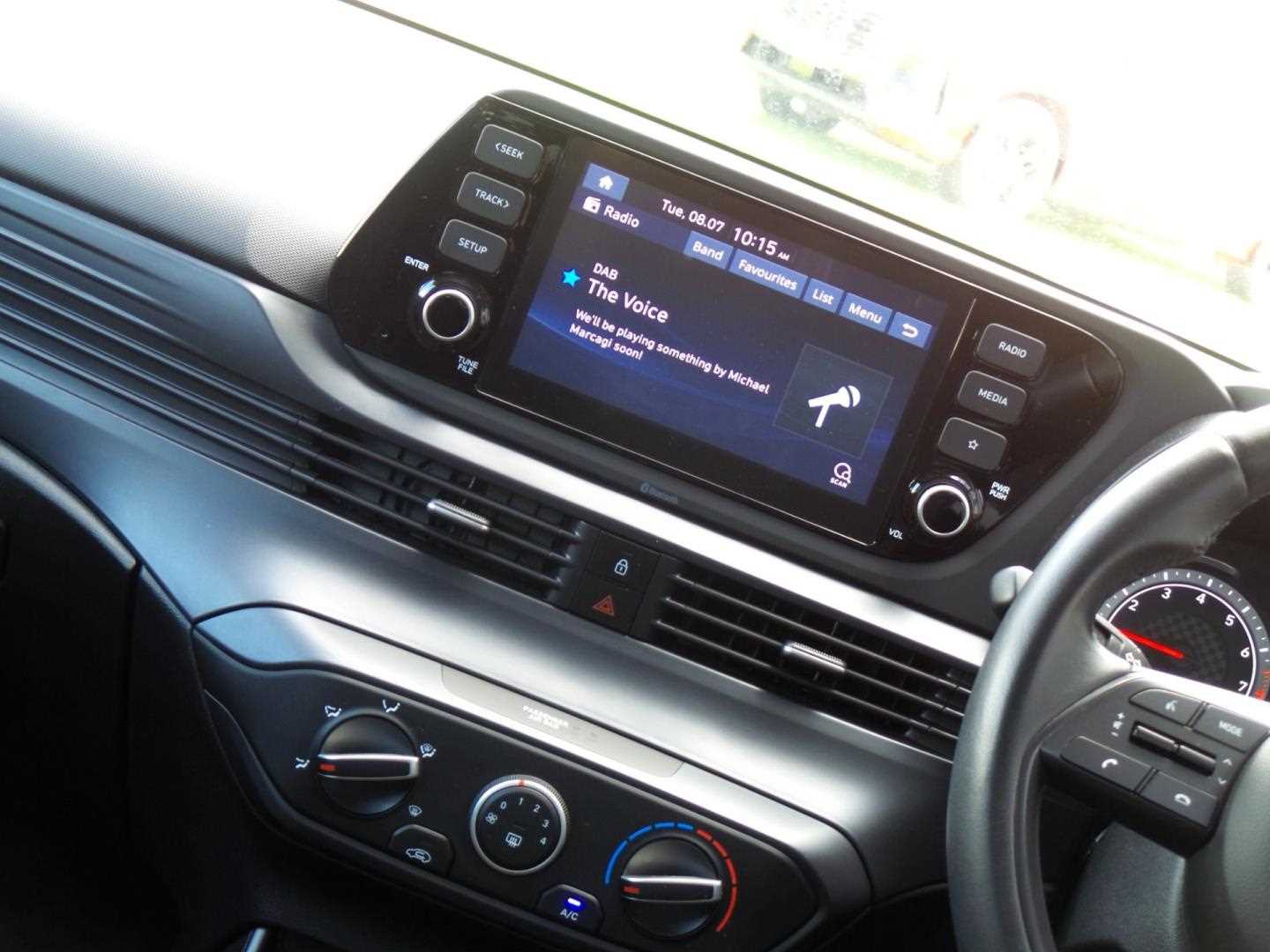 Large vehicle image