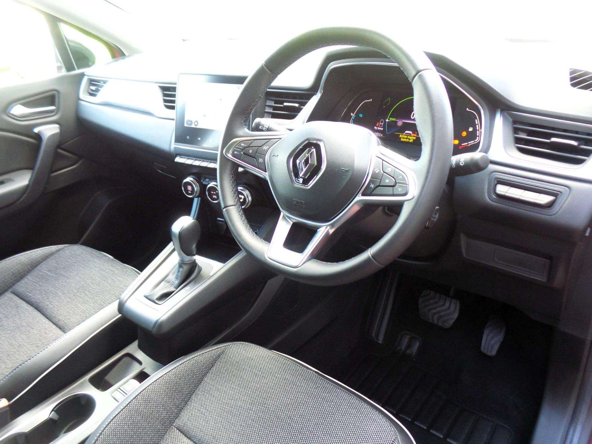 Large vehicle image