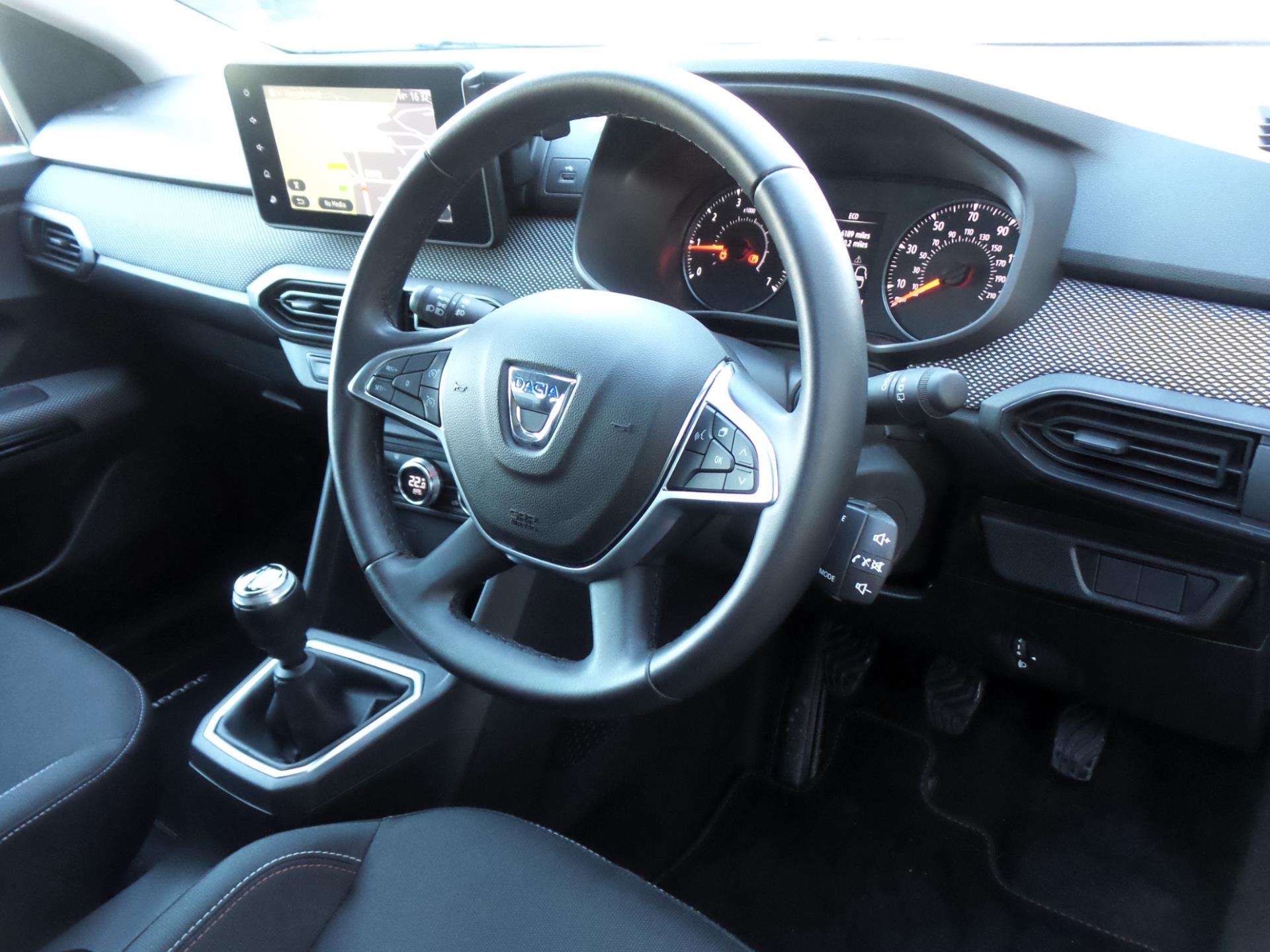 Large vehicle image