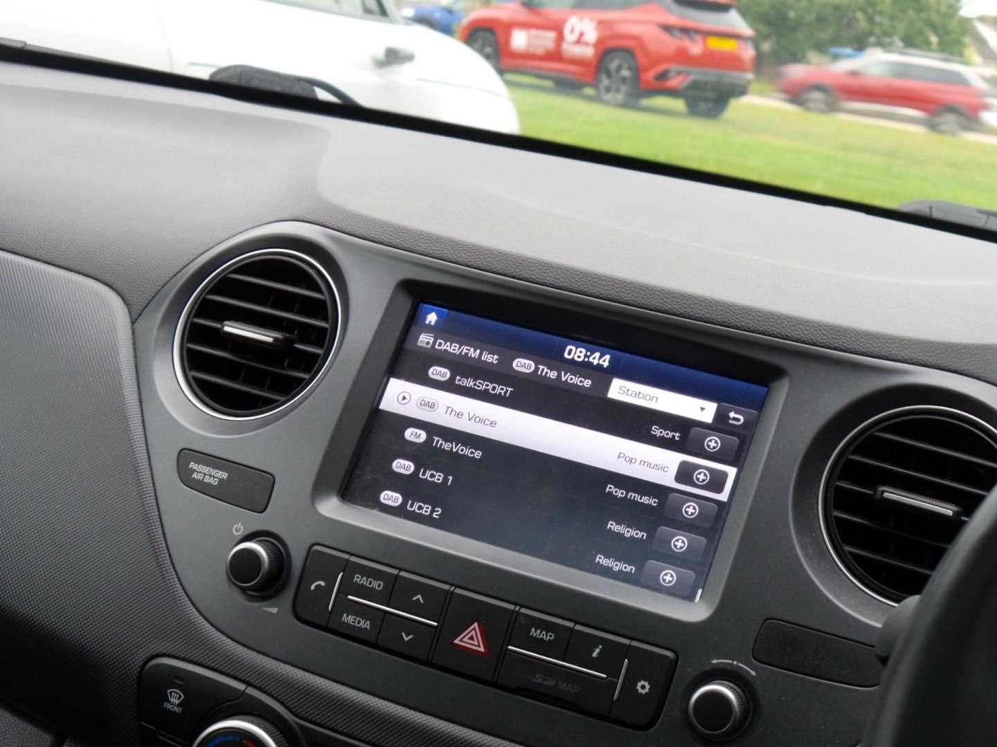 Large vehicle image