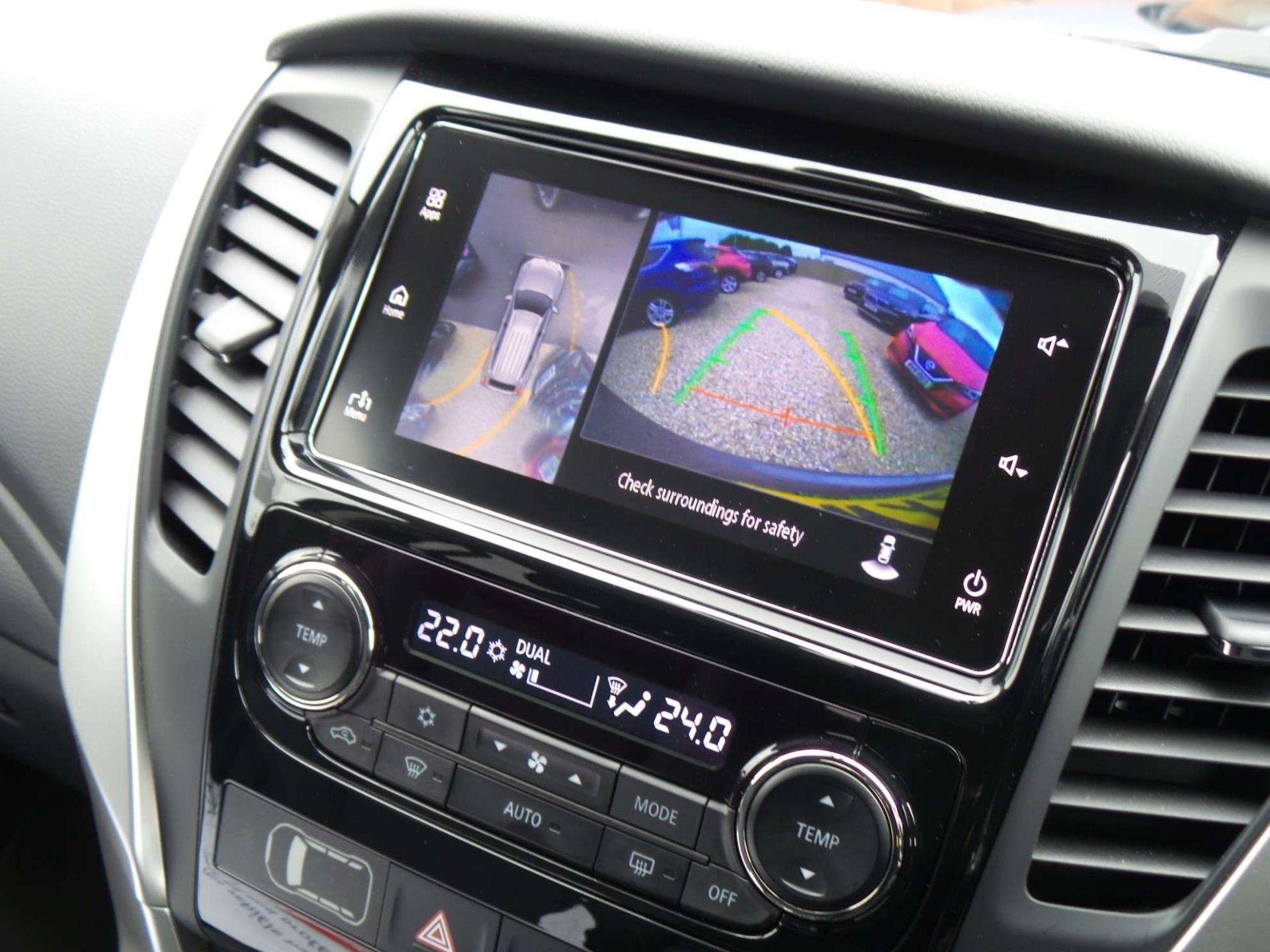 Large vehicle image