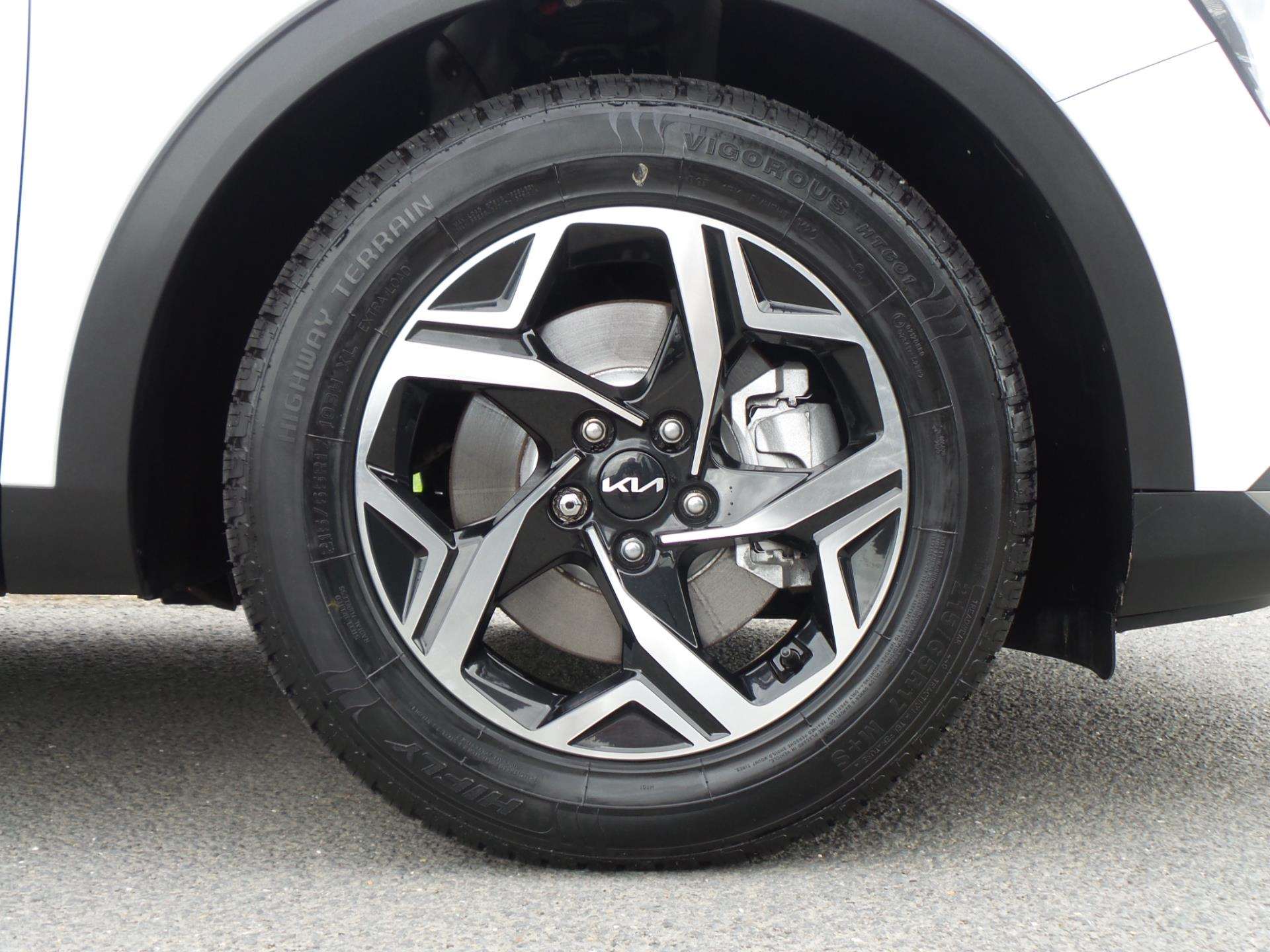 Large vehicle image