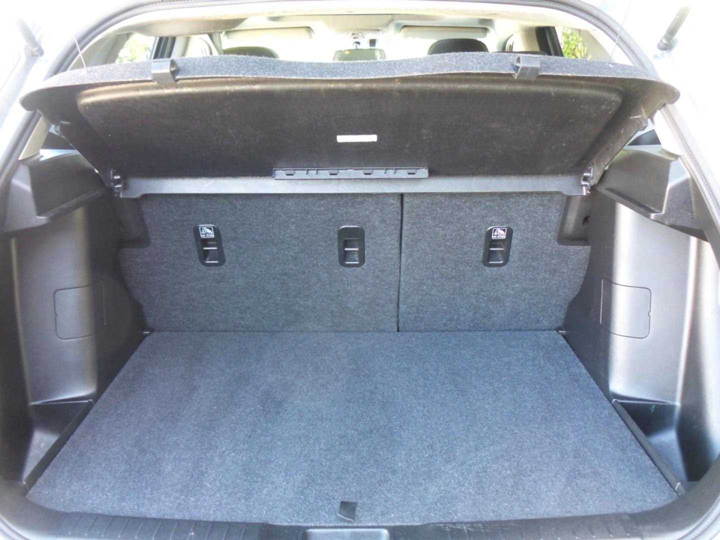 Large vehicle image