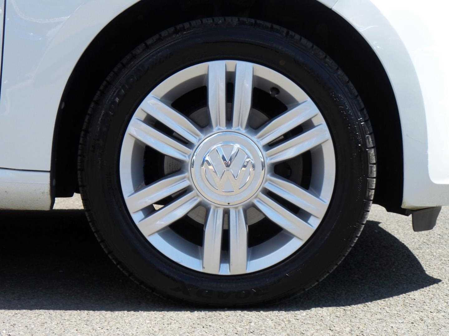 Large vehicle image