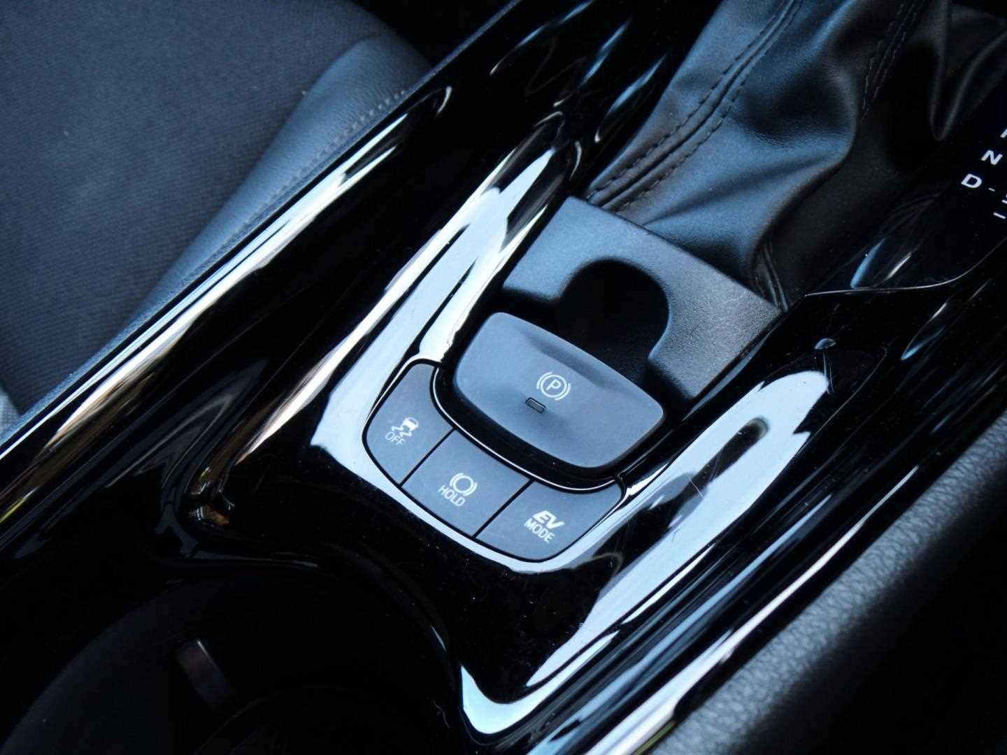 Large vehicle image
