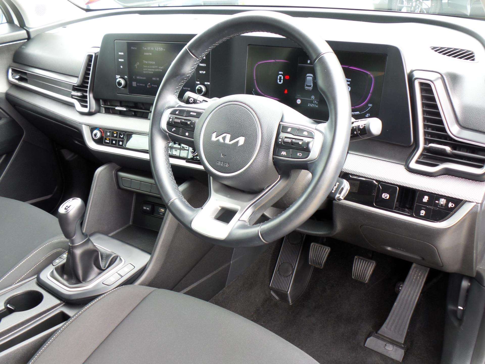 Large vehicle image