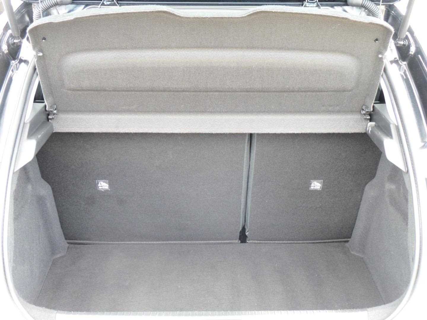 Large vehicle image