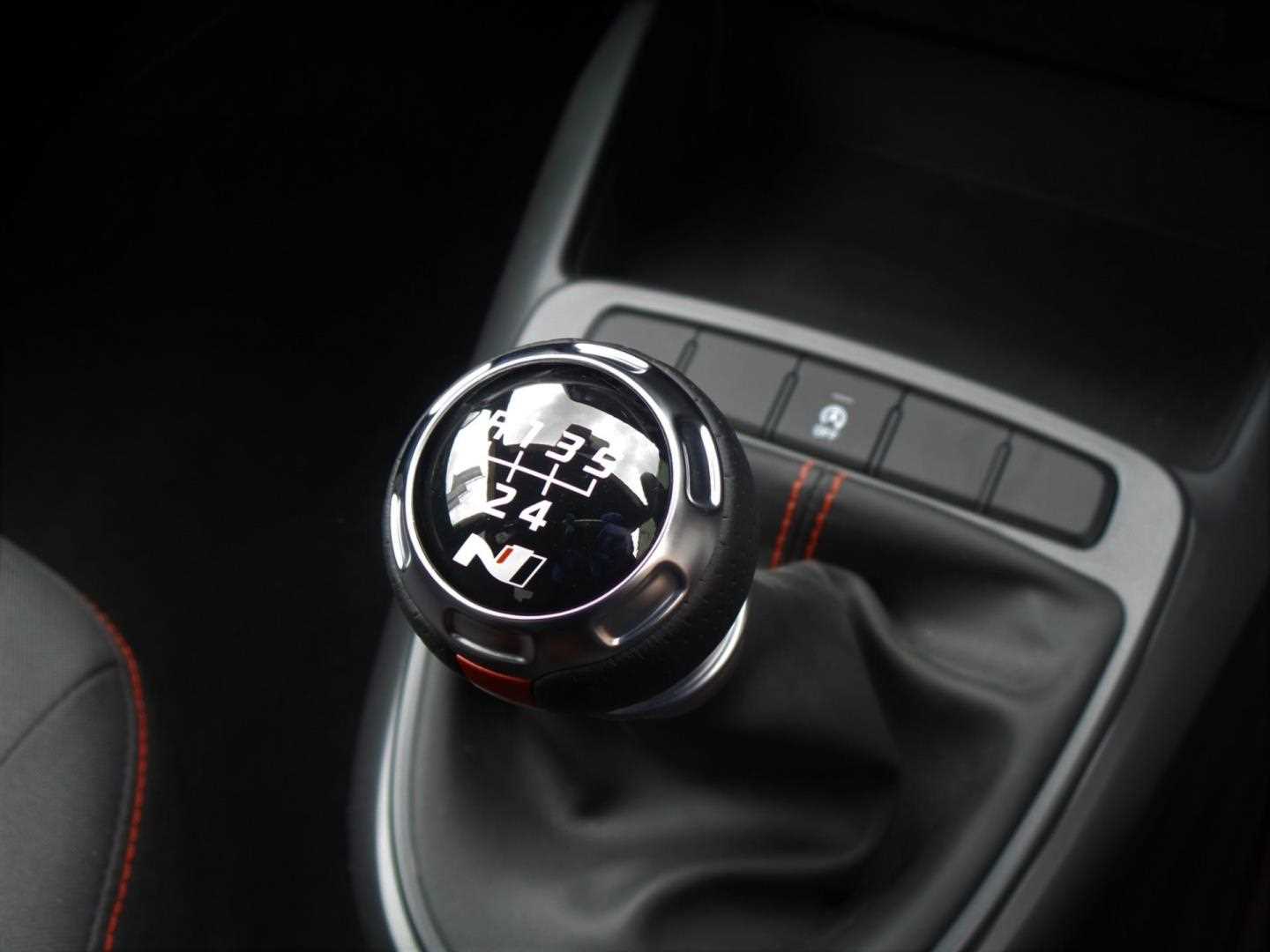 Large vehicle image