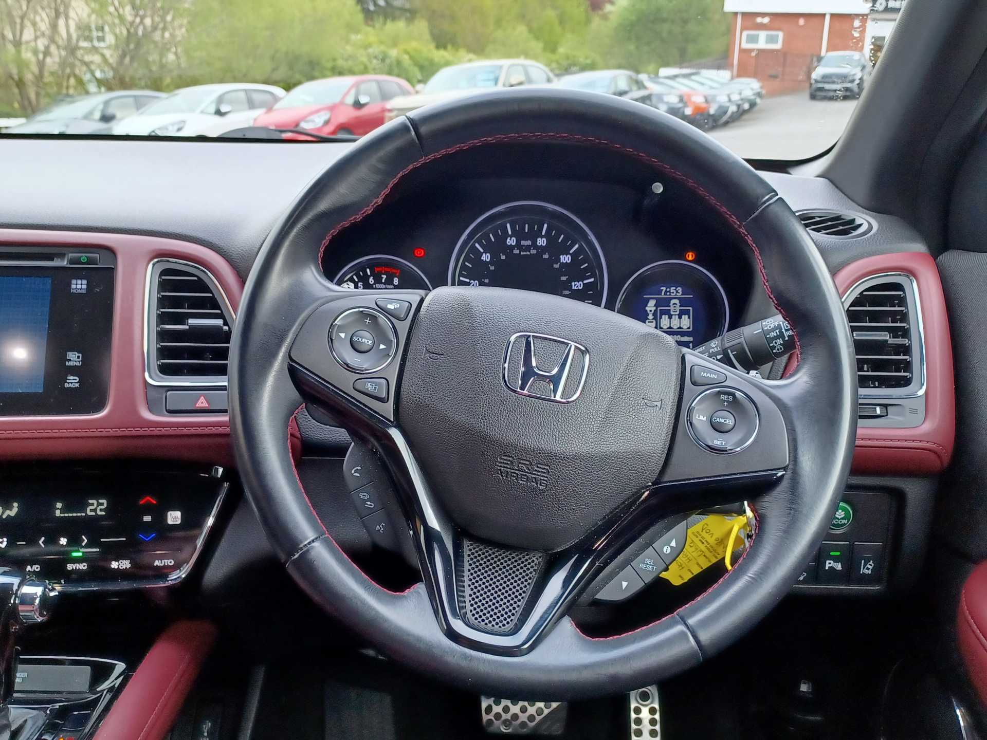 HR-V