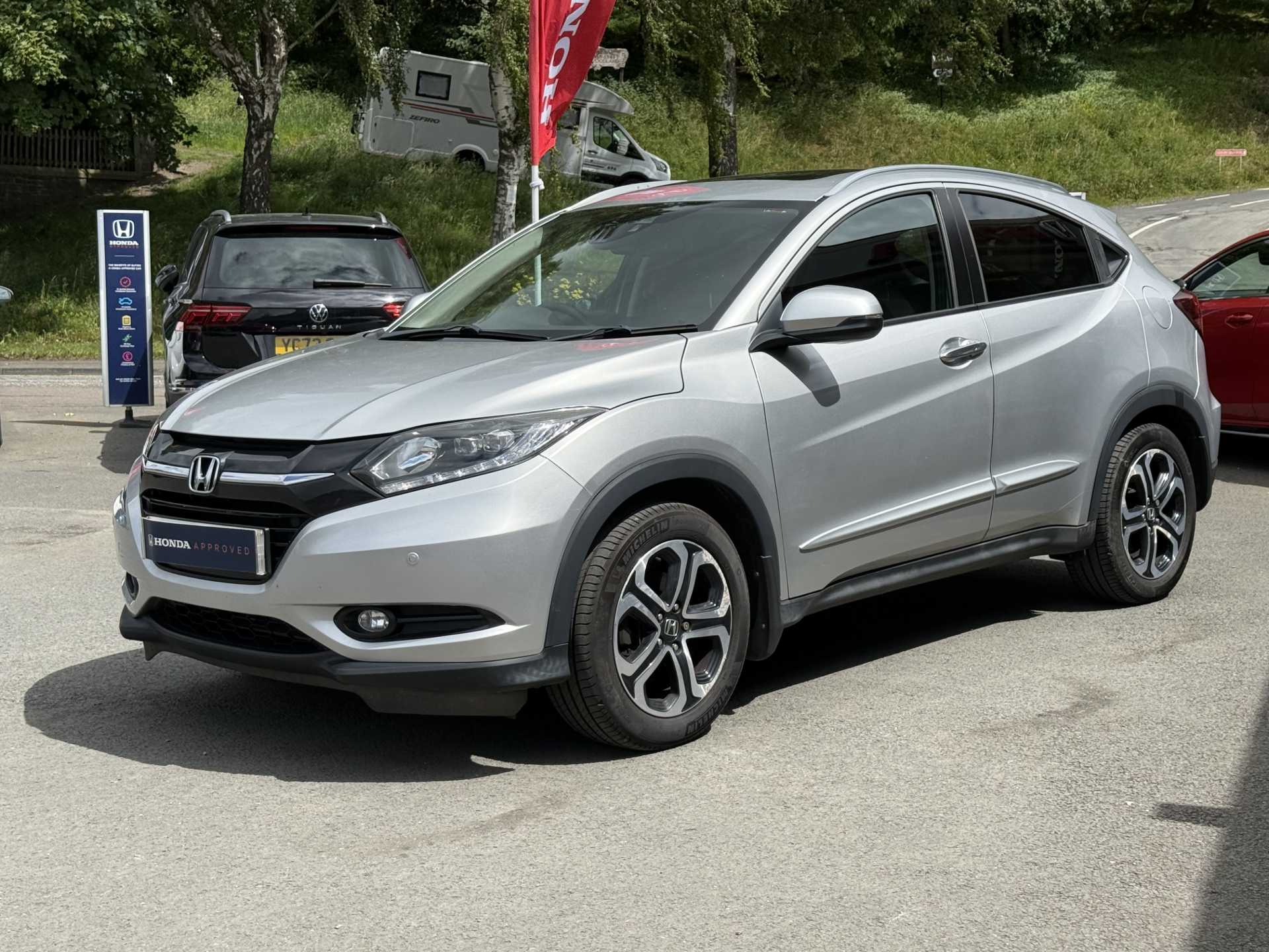 HR-V