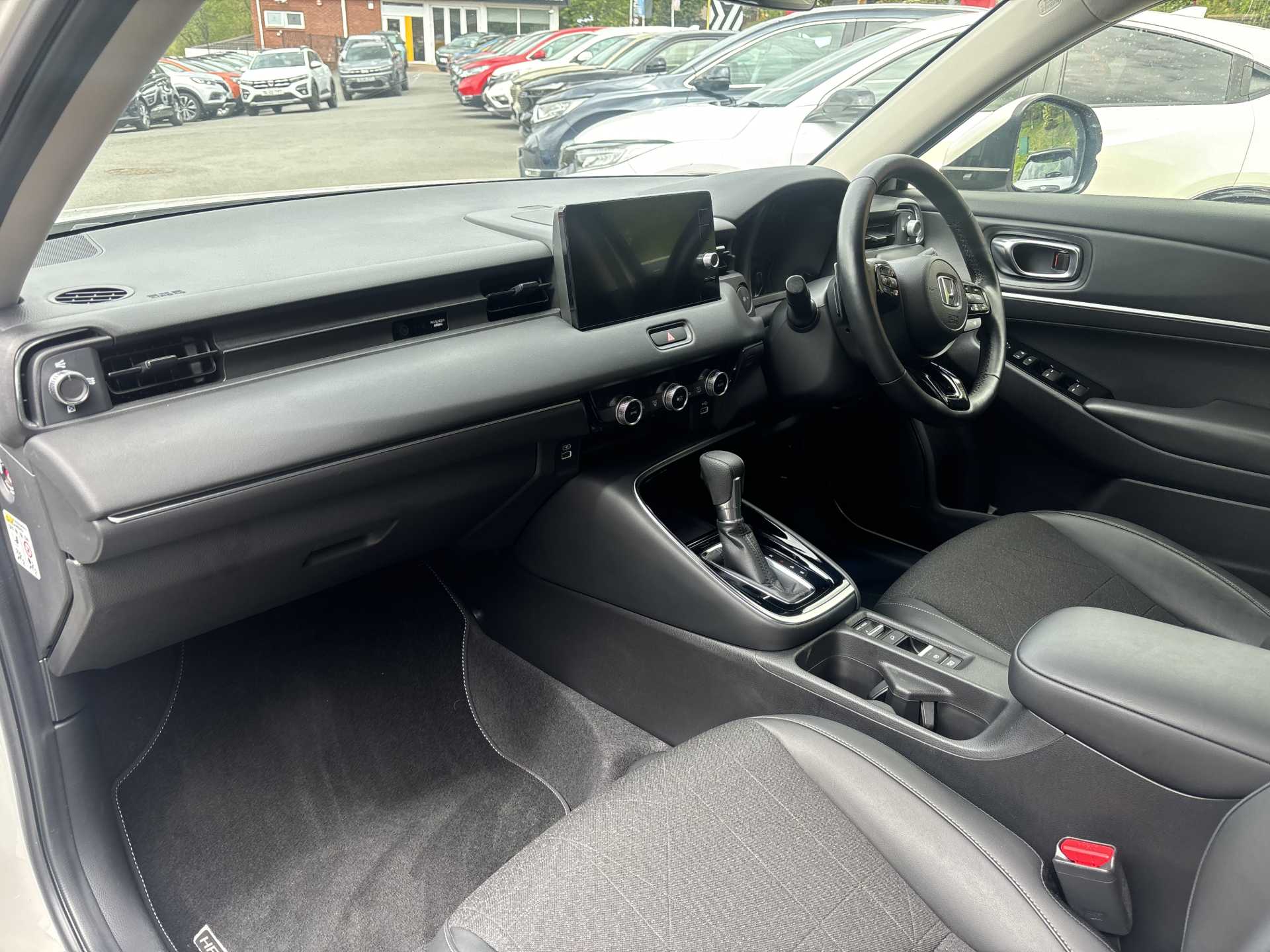 HR-V