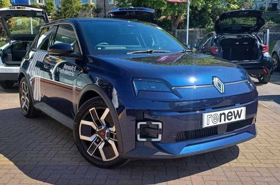 Renault 5 E-th Hat 110kw Tcno 52kwh Cmf Rge Au