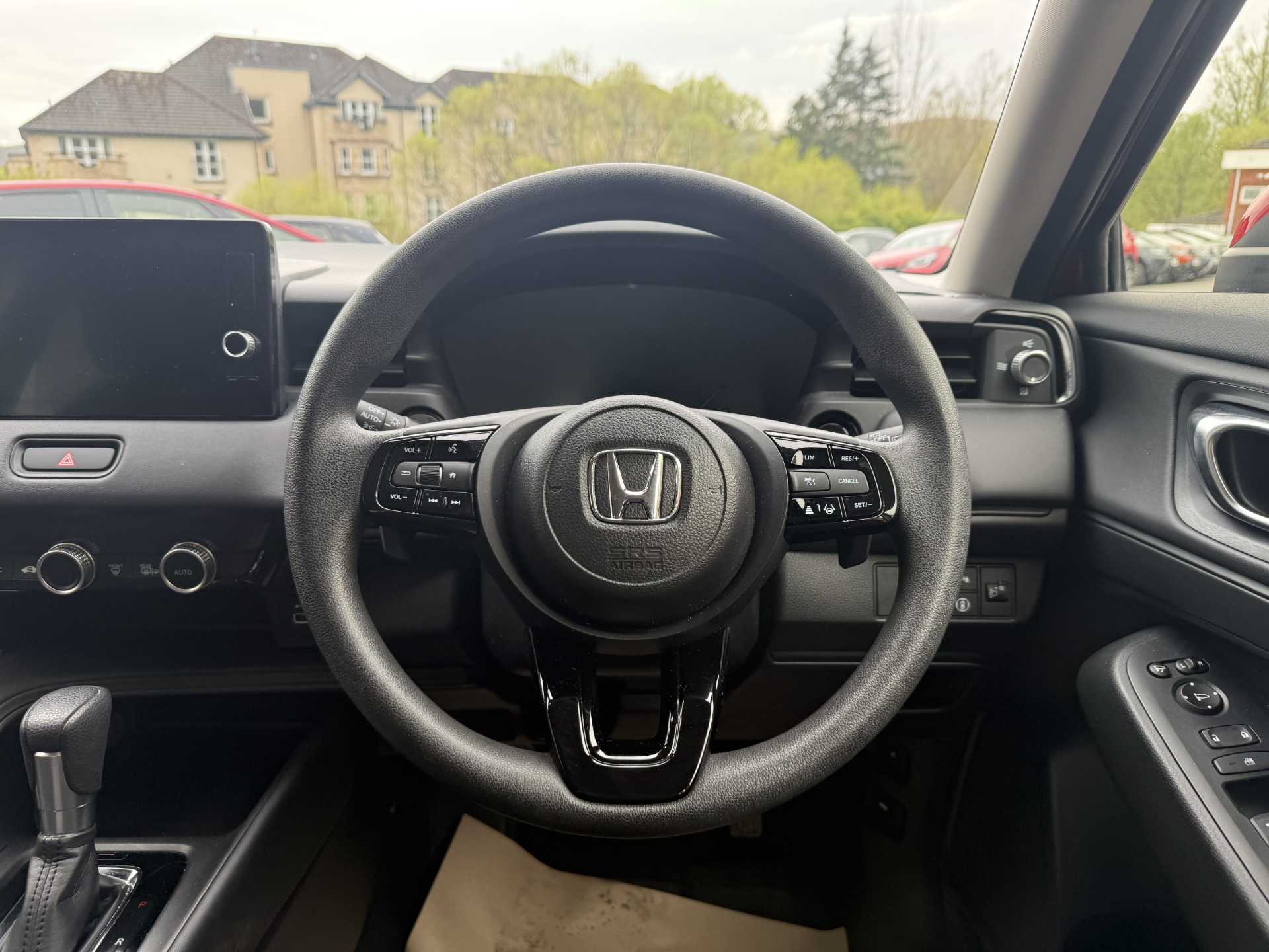 HR-V