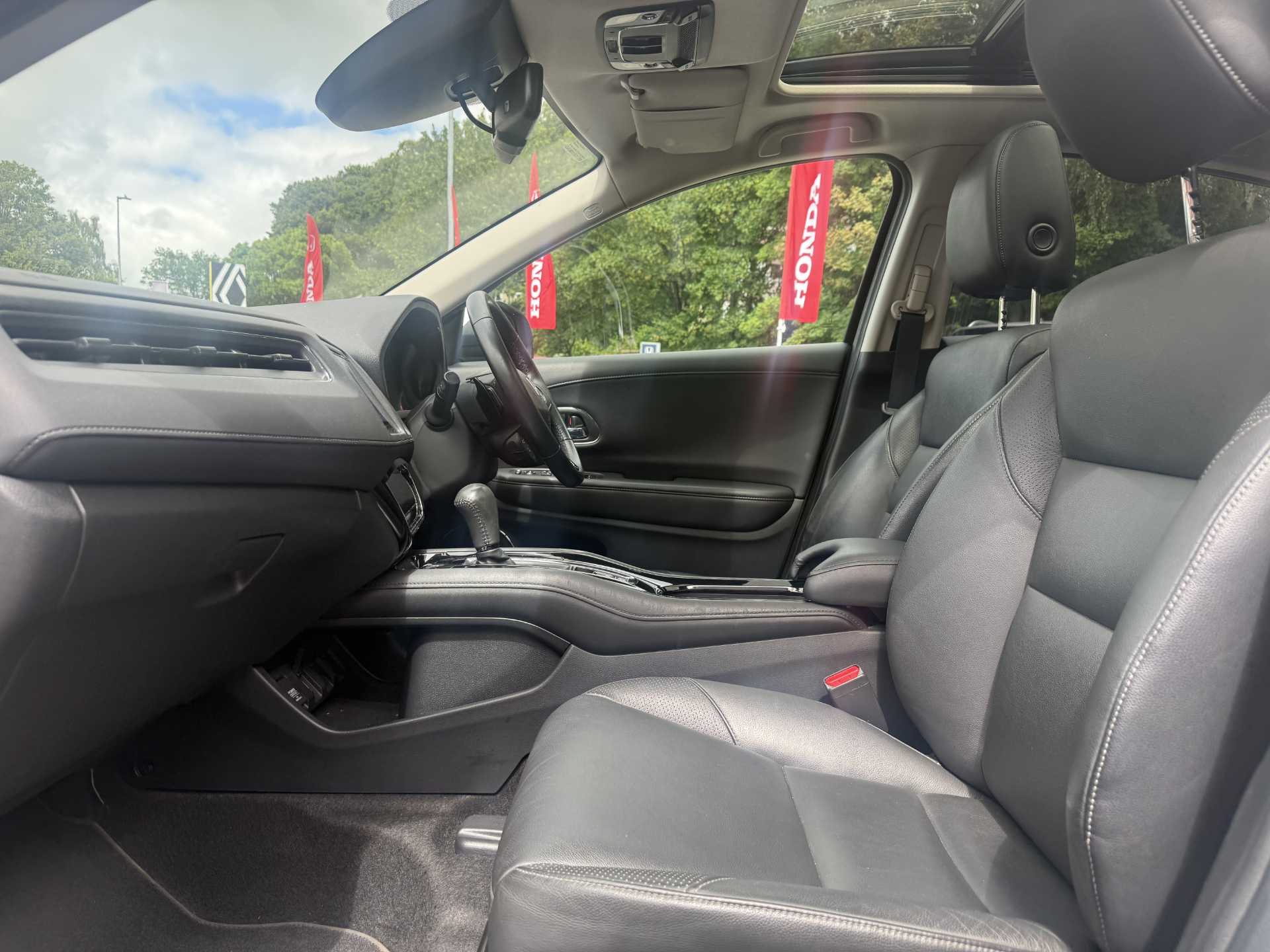HR-V