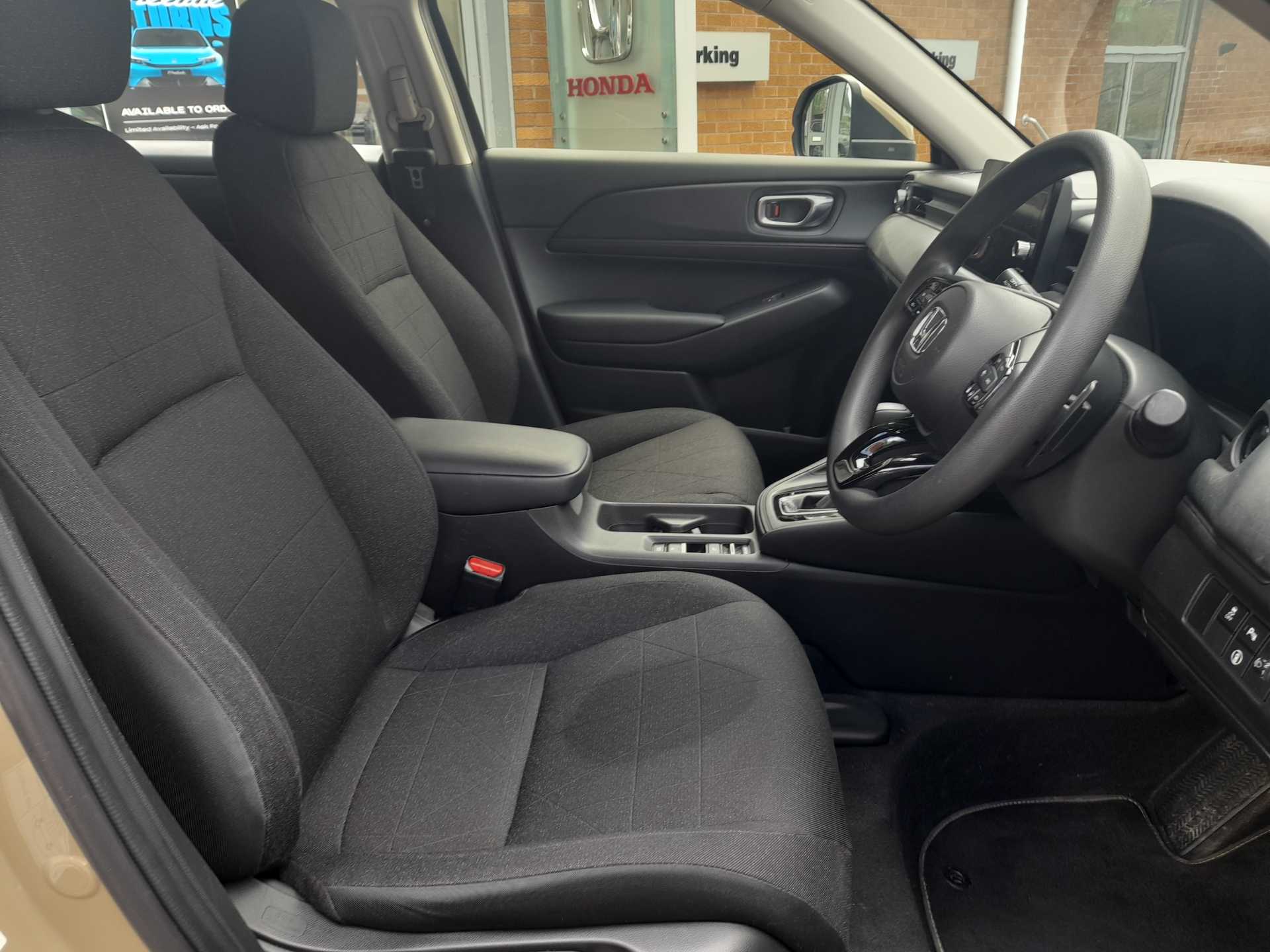 HR-V