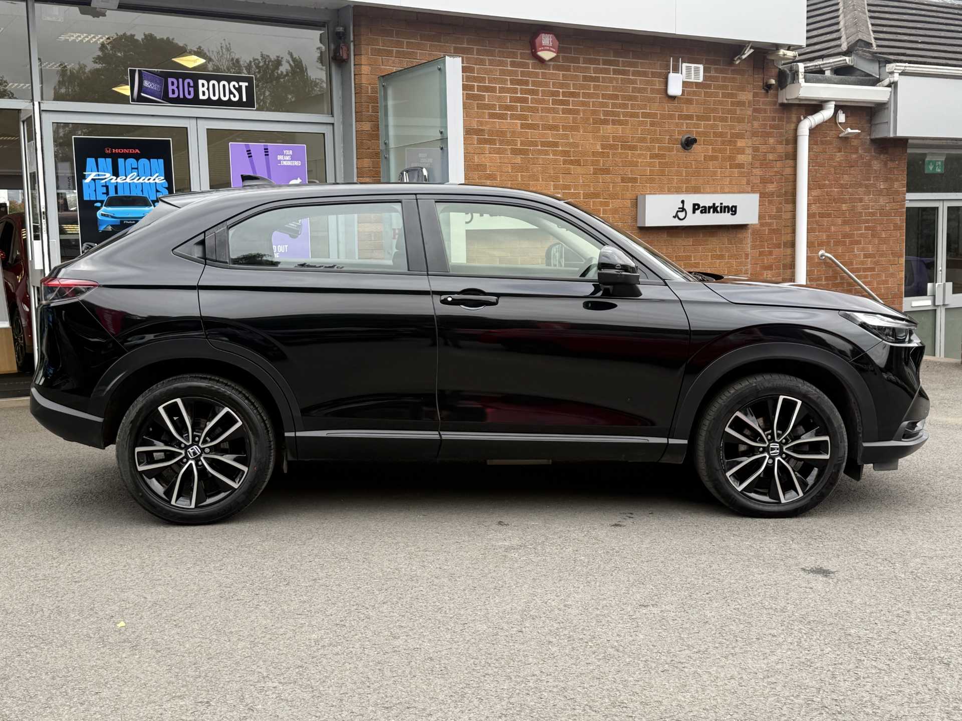 HR-V