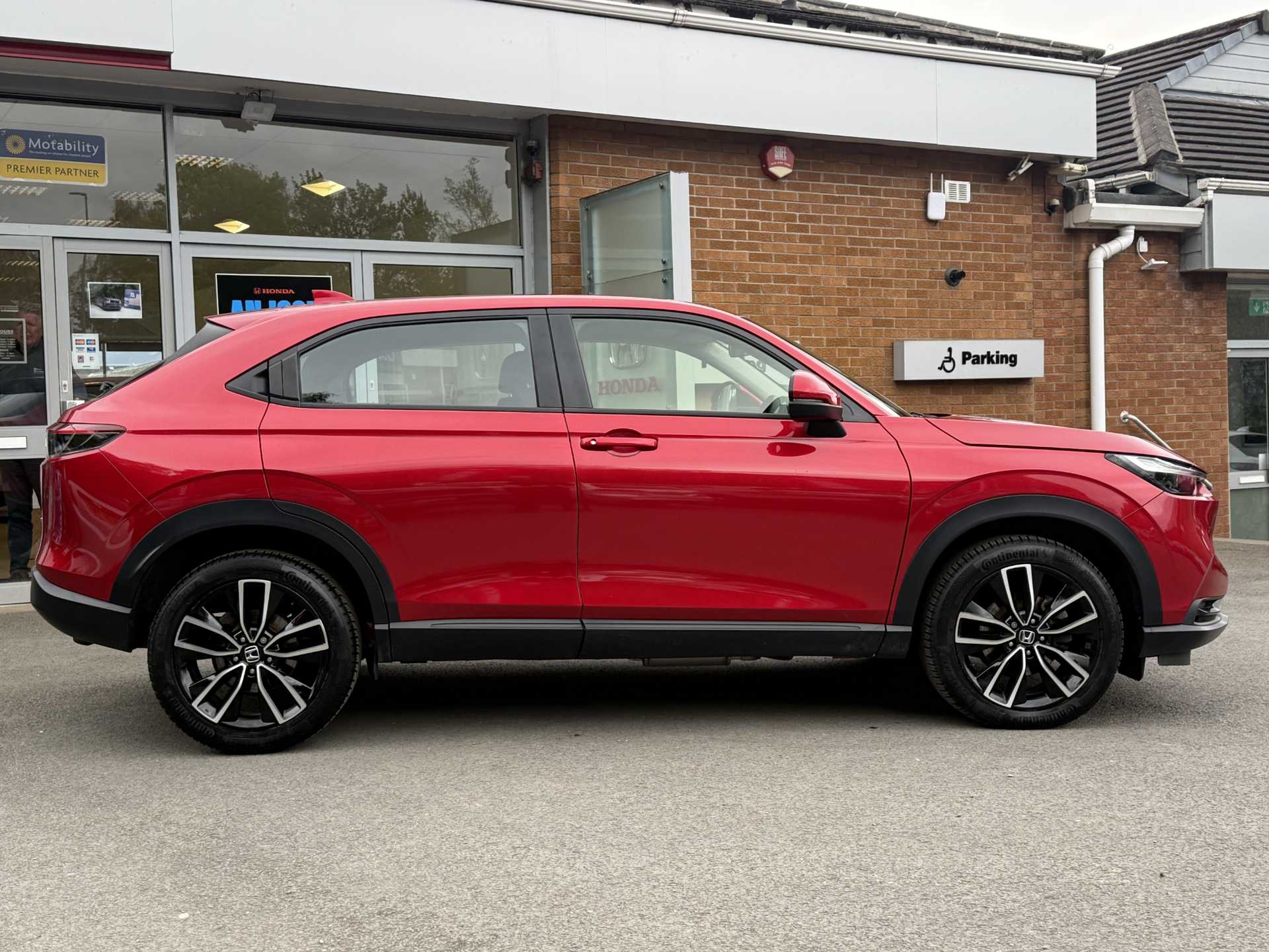 HR-V