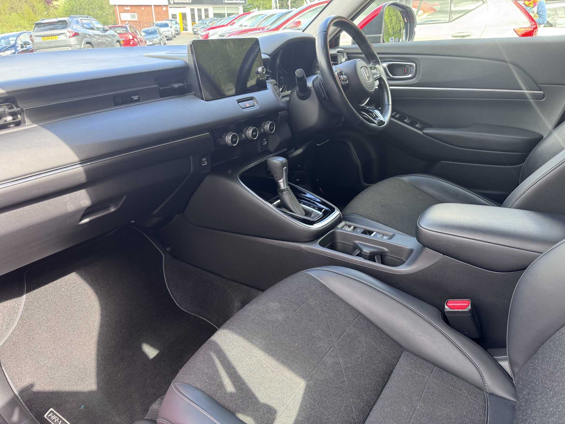 HR-V