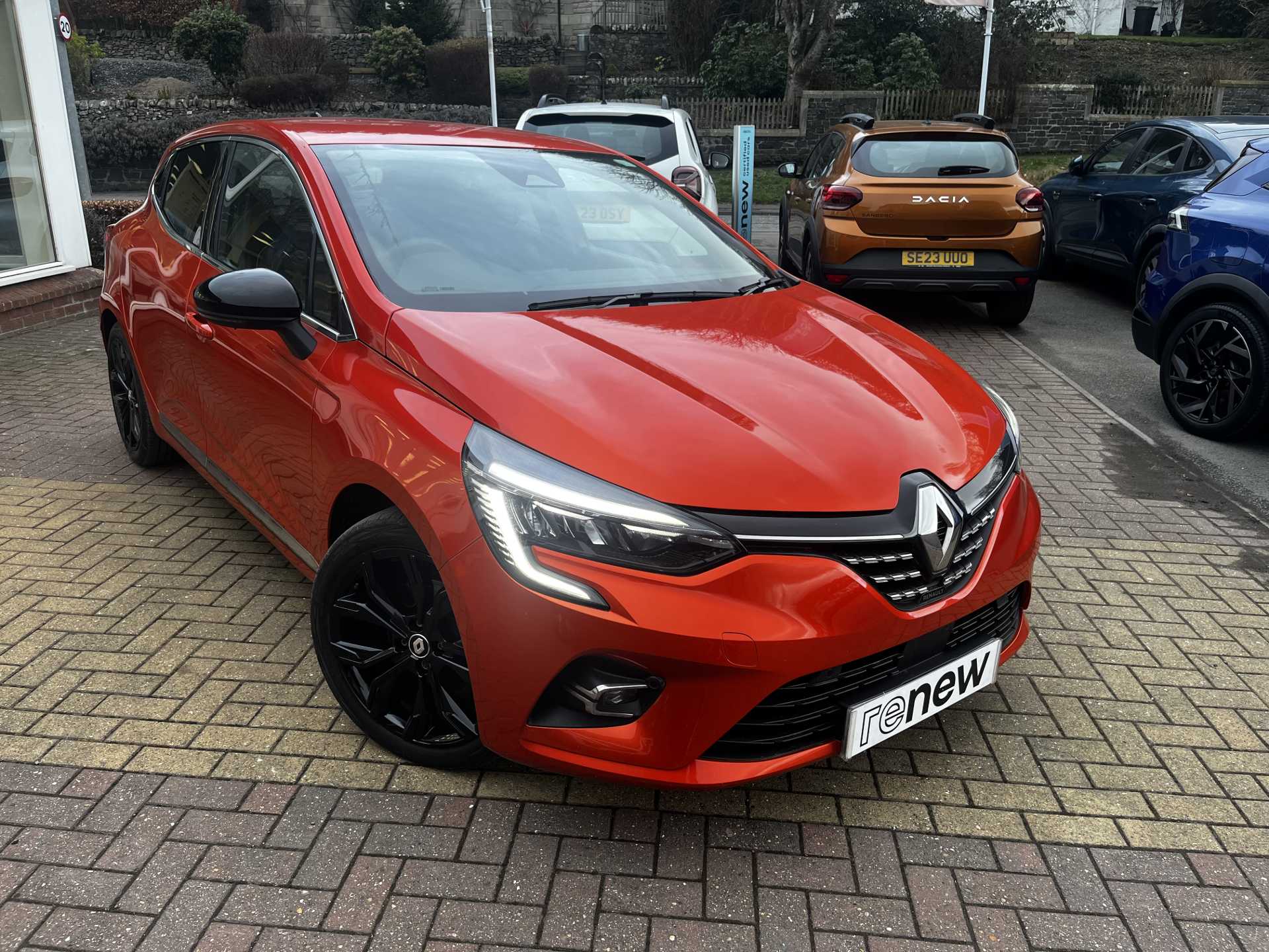 Renault CLIO 1.6 E-TECH full hybrid 145 Techno Auto