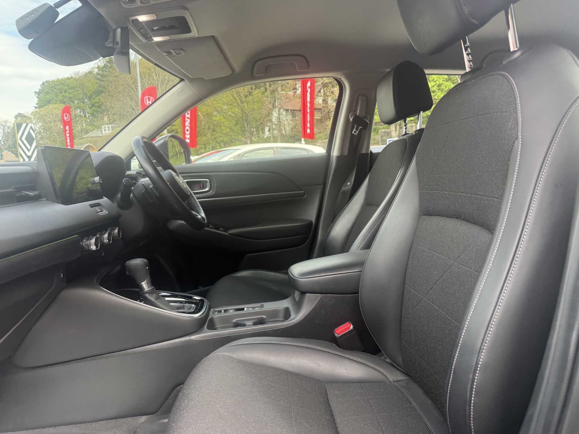 HR-V