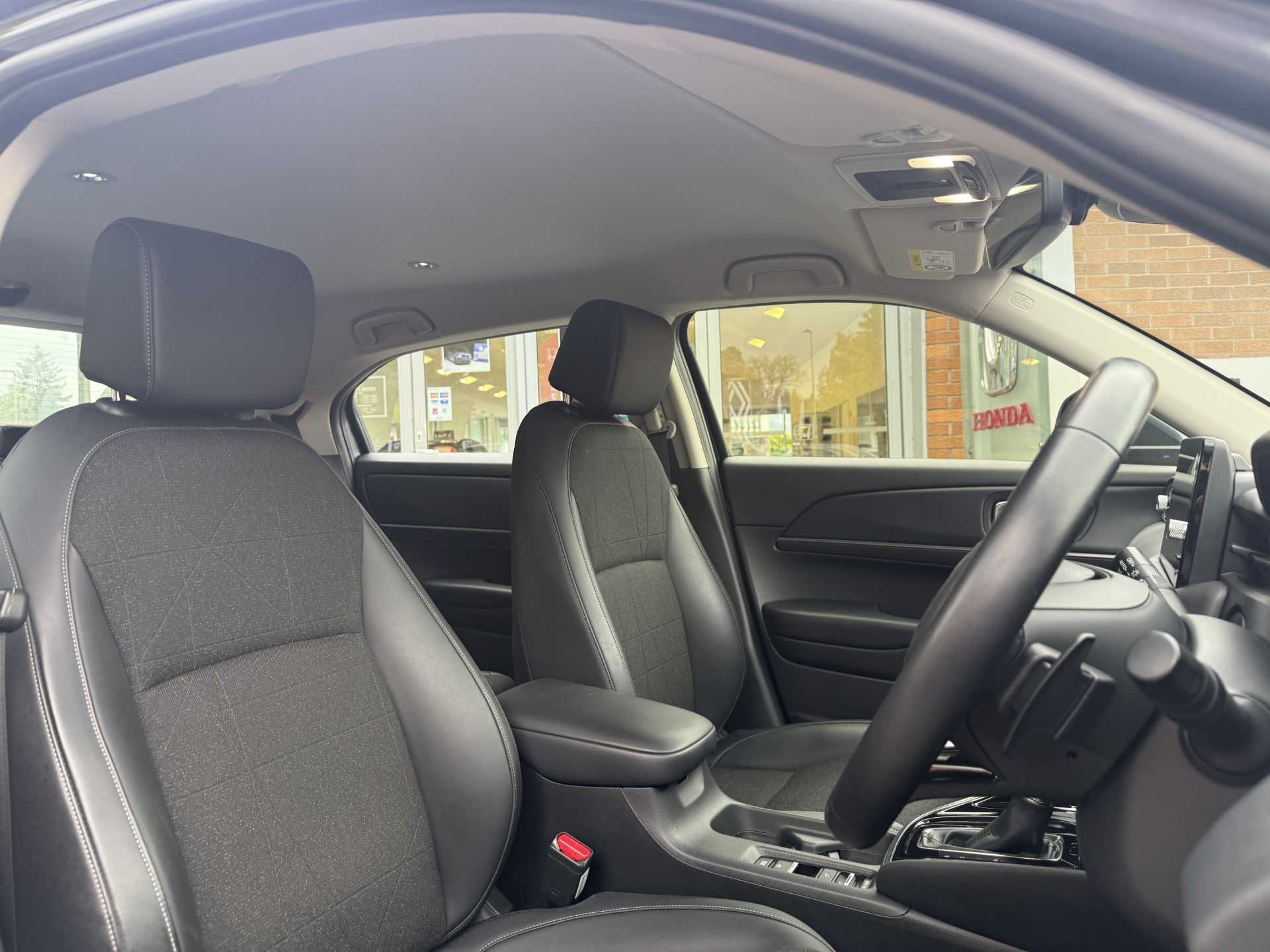 HR-V