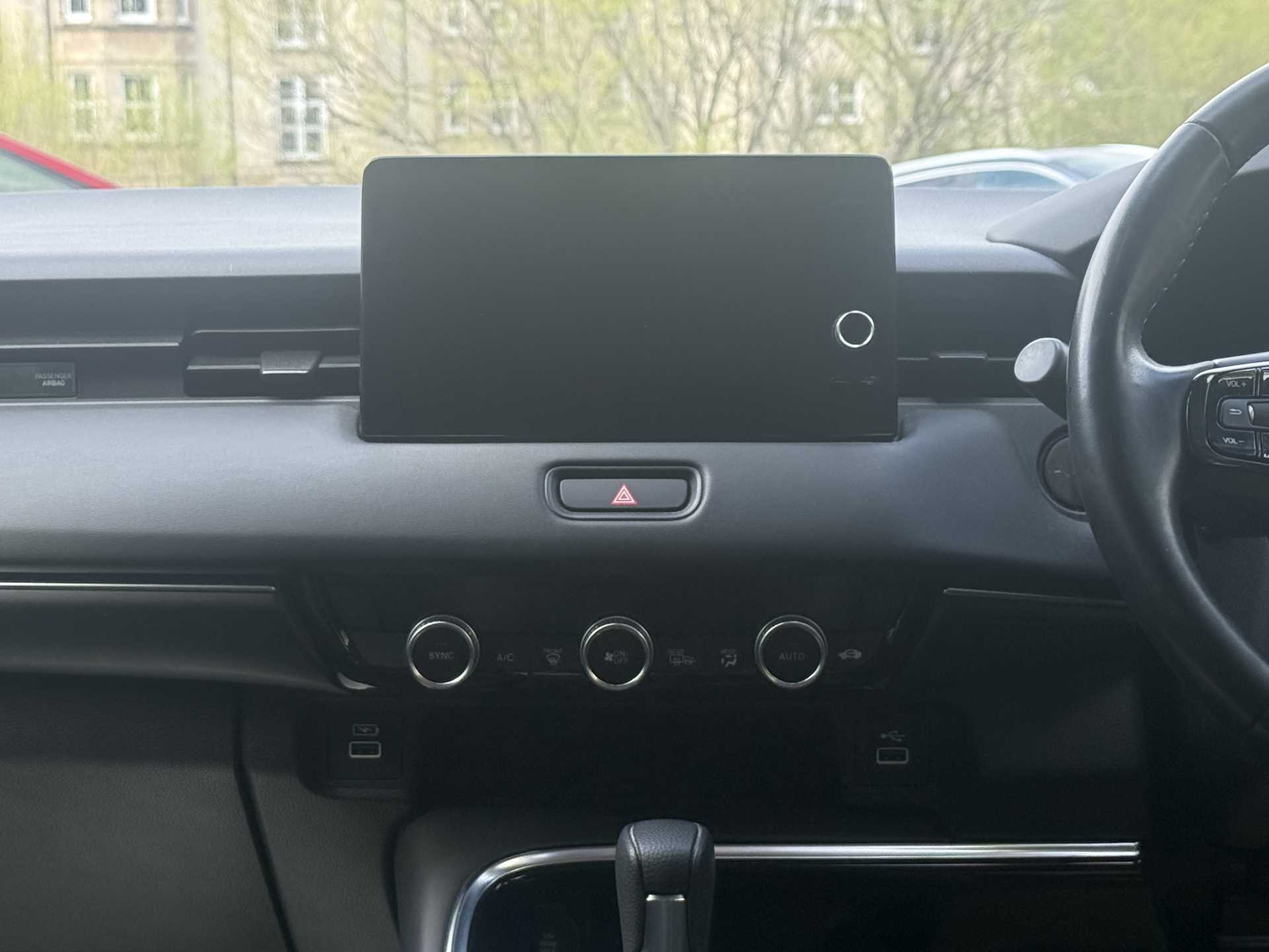 HR-V