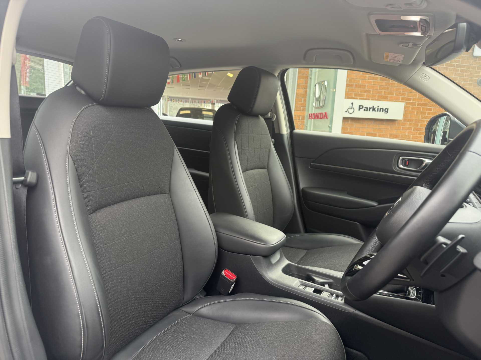 HR-V