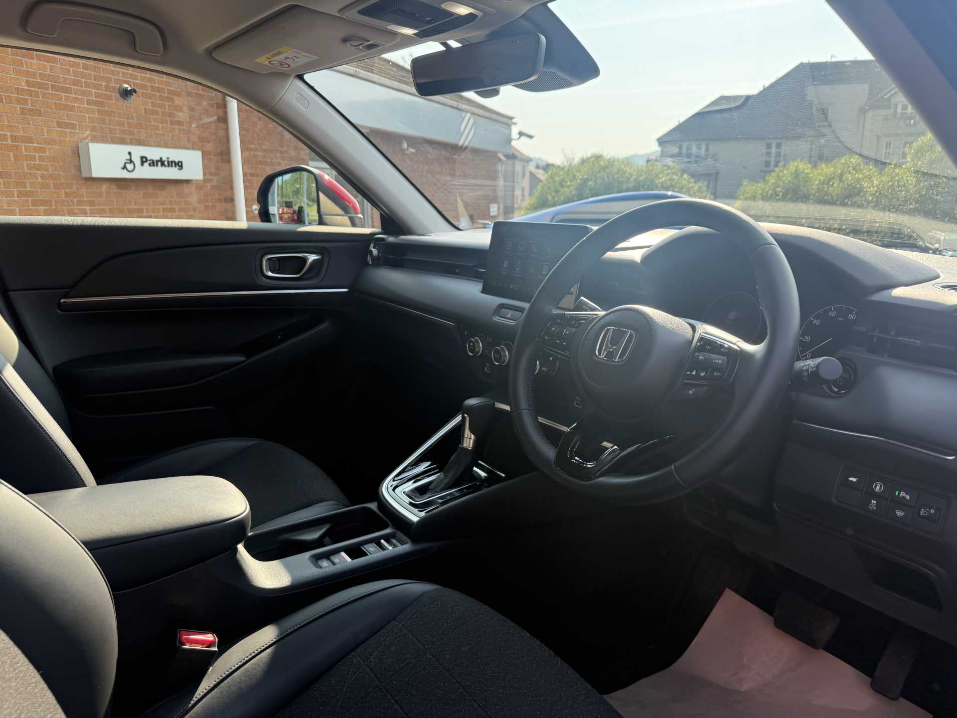 HR-V