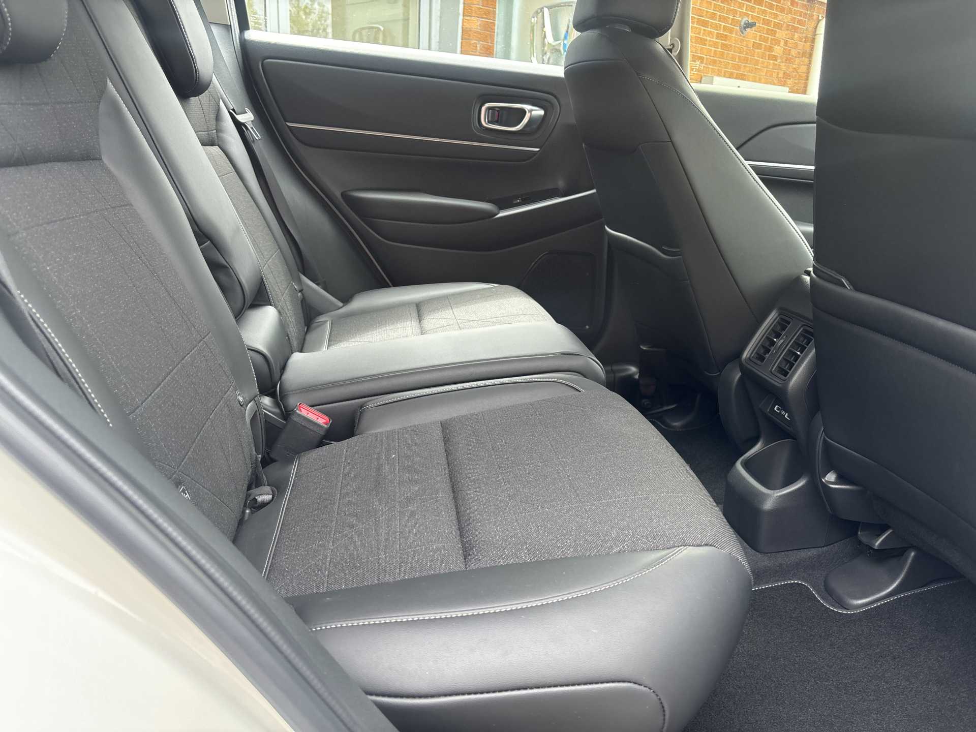HR-V