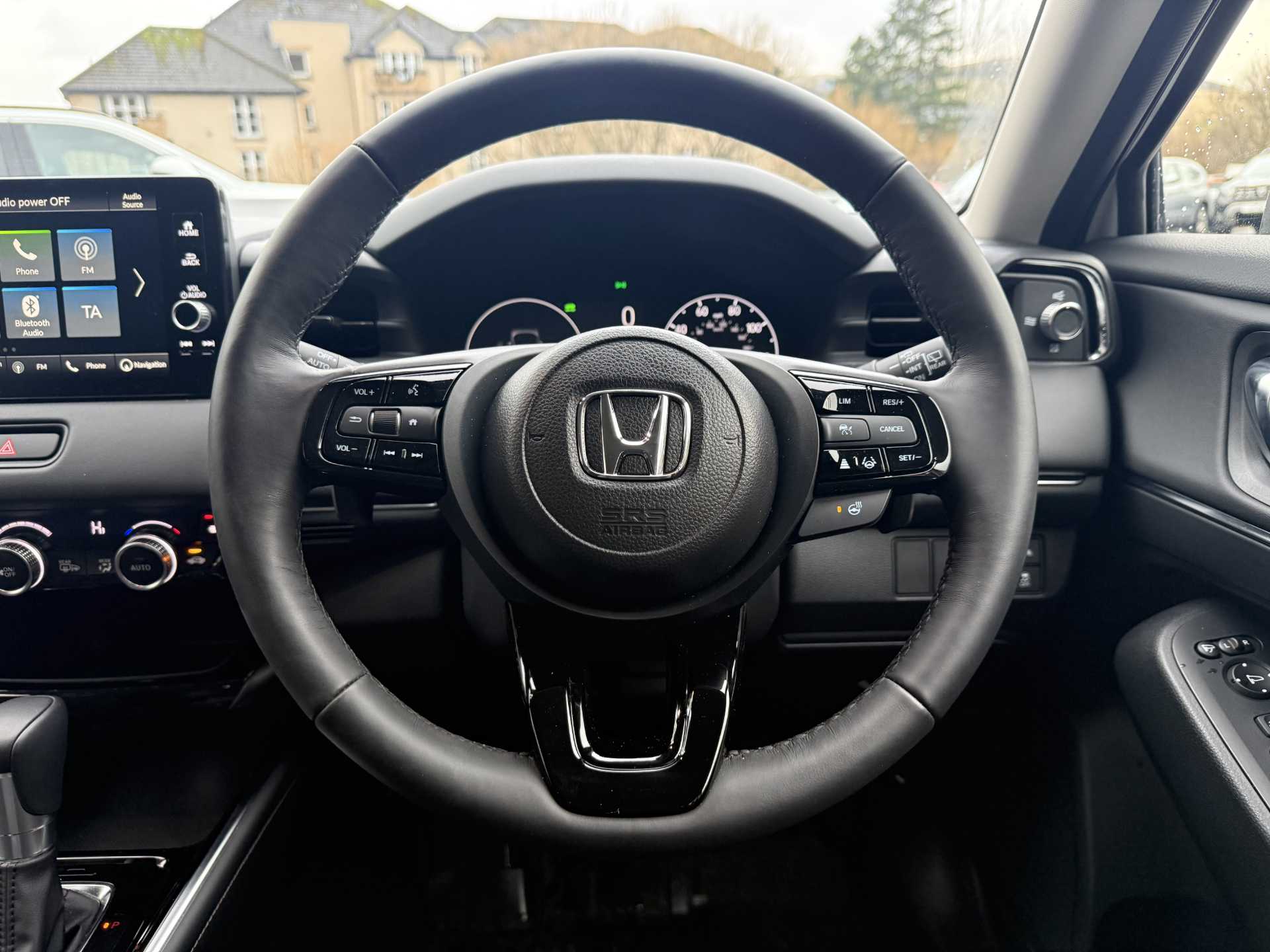 HR-V